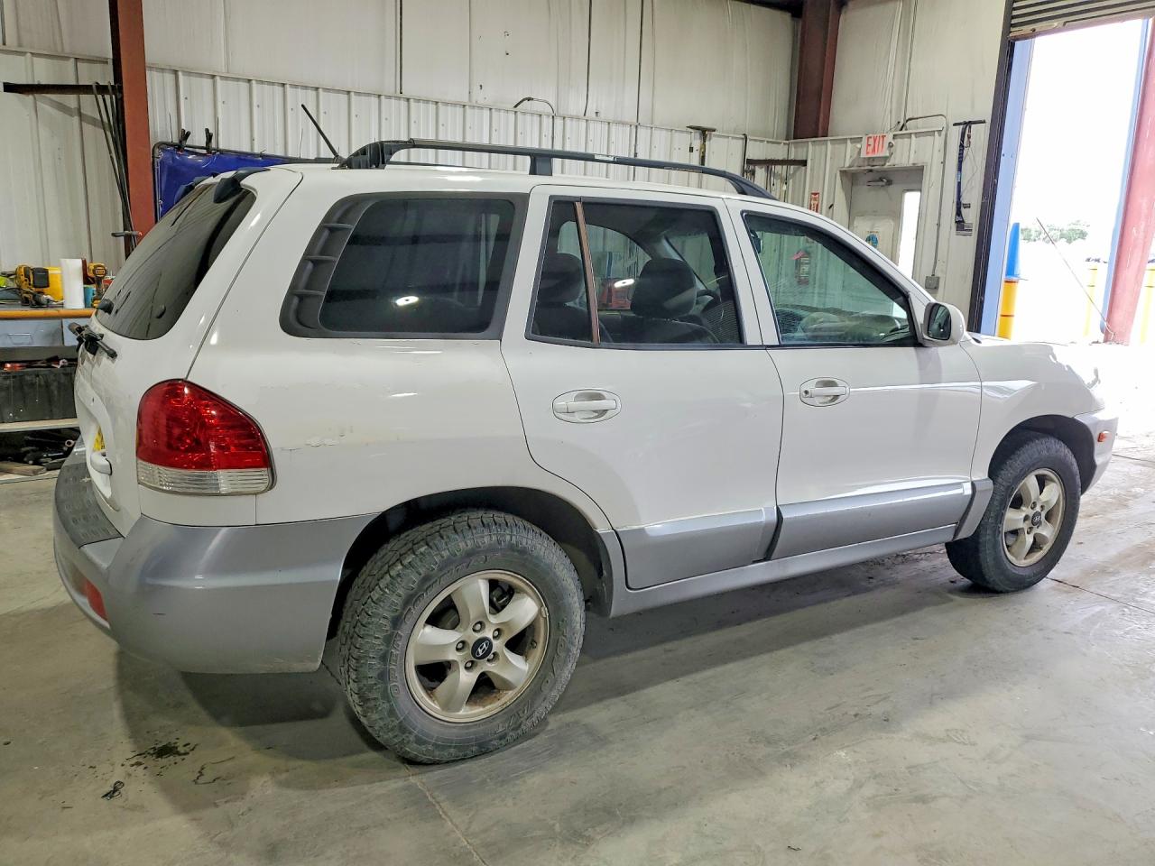 2005 Hyundai Santa Fe Gls White vin: KM8SC13D35U915828