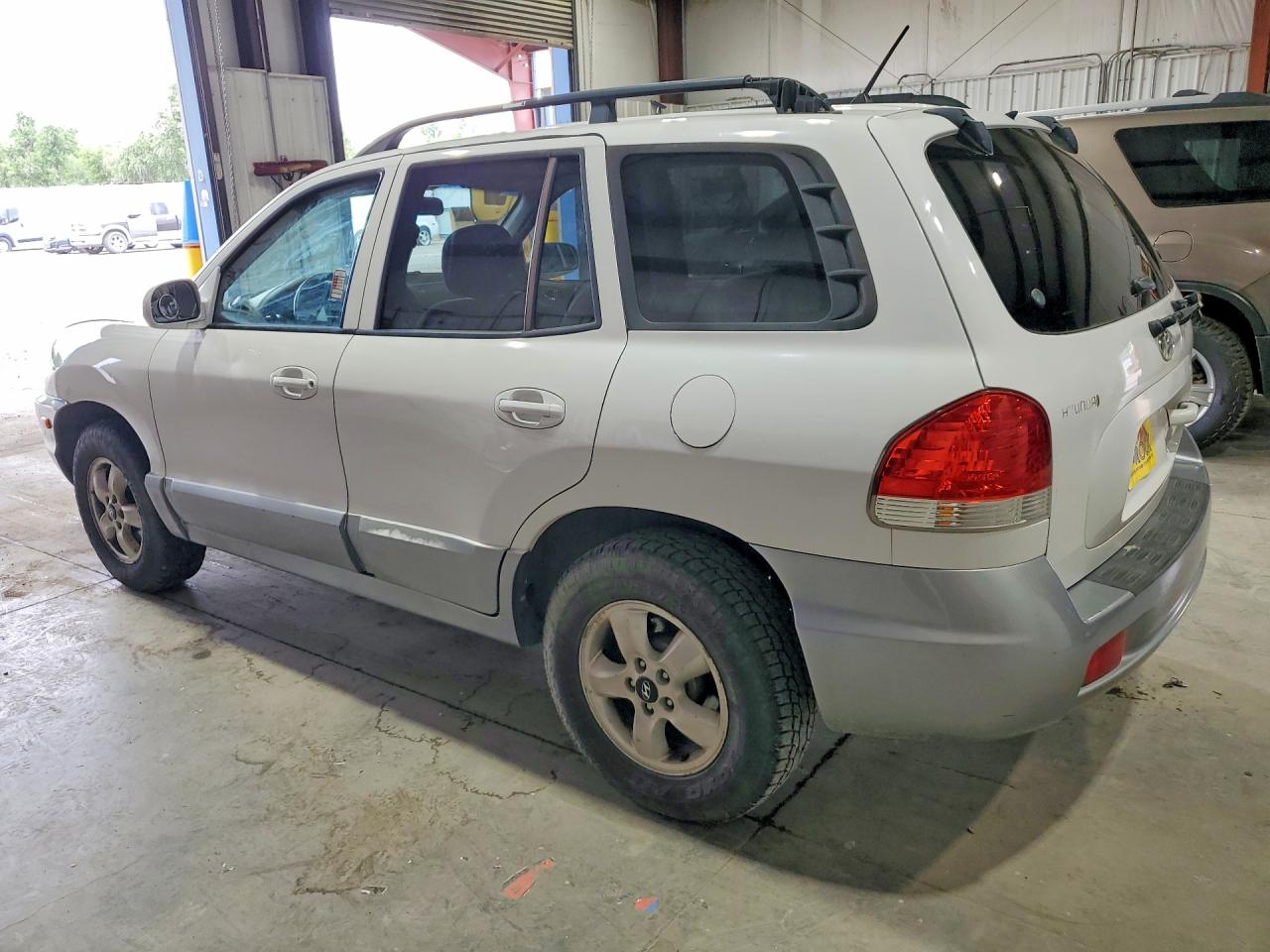 2005 Hyundai Santa Fe Gls White vin: KM8SC13D35U915828