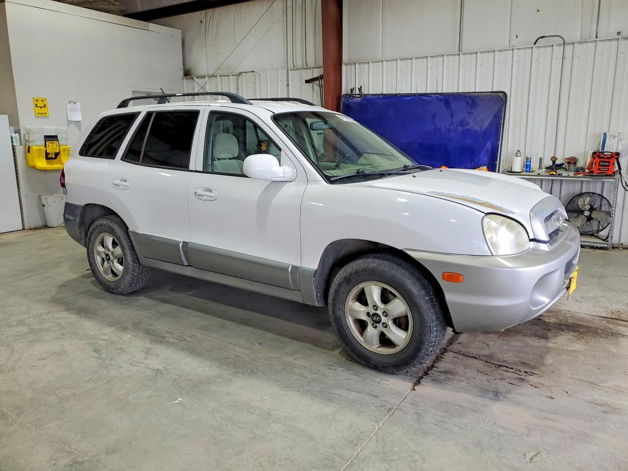 2005 Hyundai Santa Fe Gls White vin: KM8SC13D35U915828