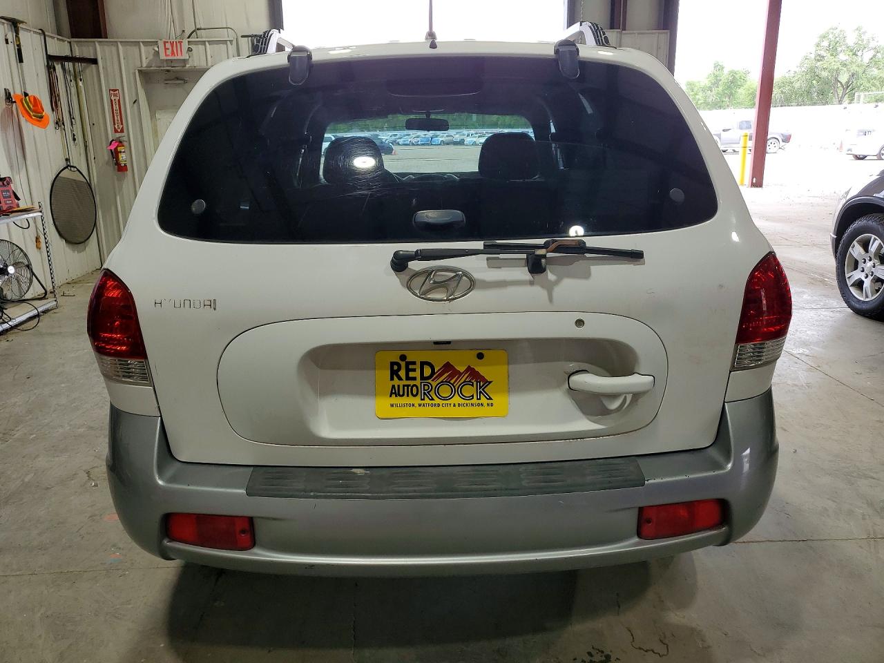 2005 Hyundai Santa Fe Gls White vin: KM8SC13D35U915828