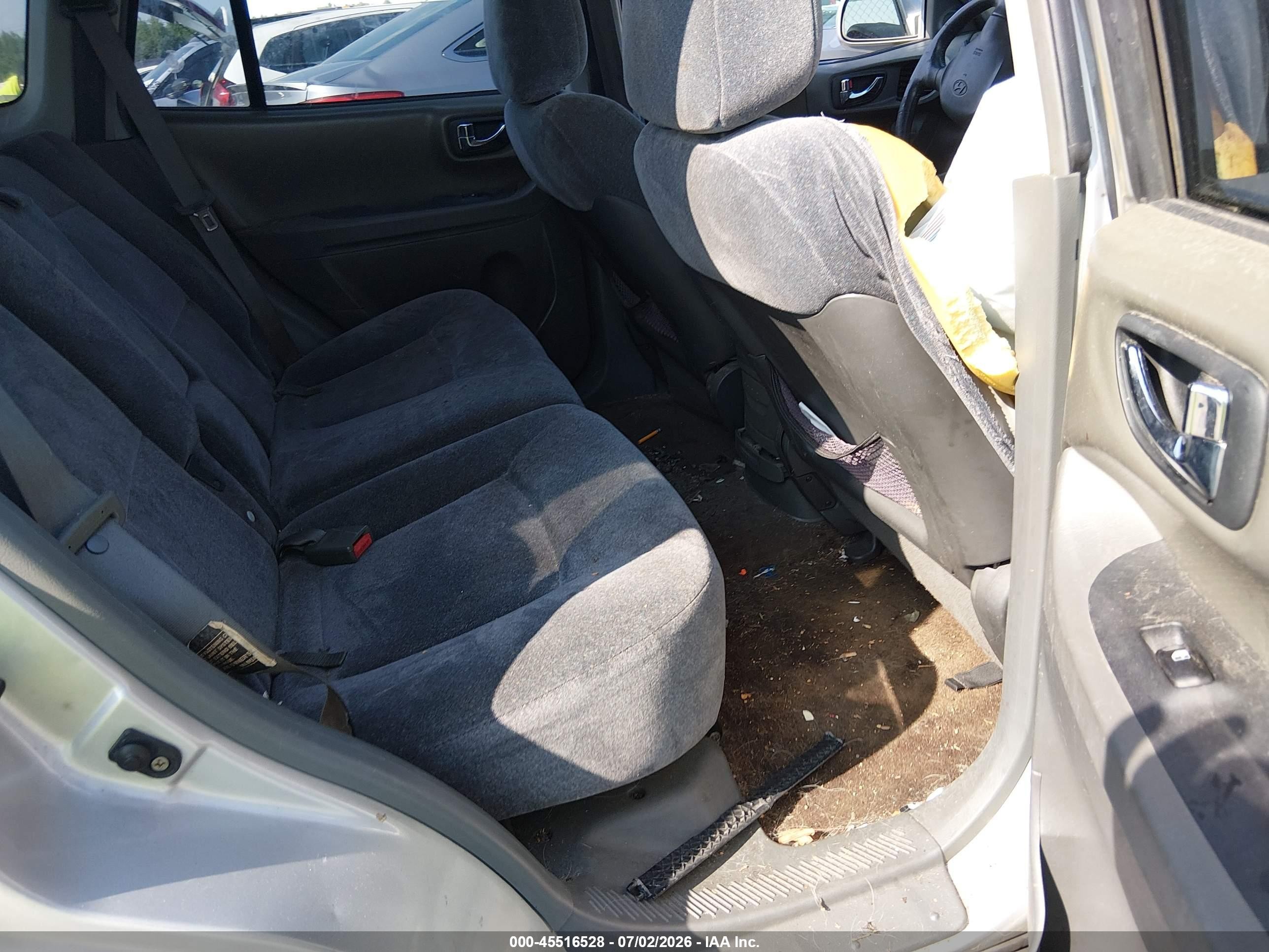 2004 Hyundai Santa Fe Gls Серебряный vin: KM8SC13D54U817172