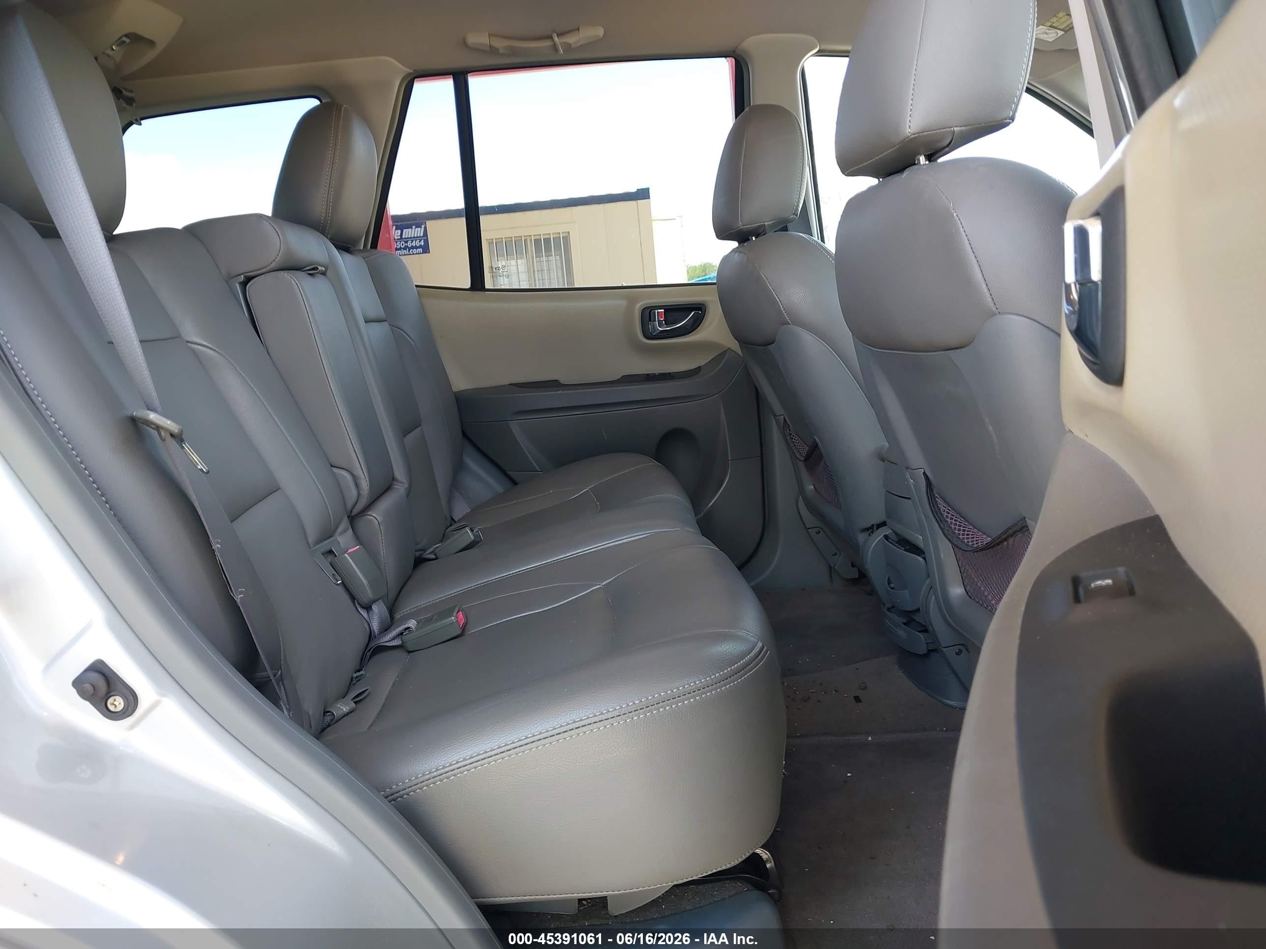 2005 Hyundai Santa Fe Gls Серебряный vin: KM8SC13DX5U937714
