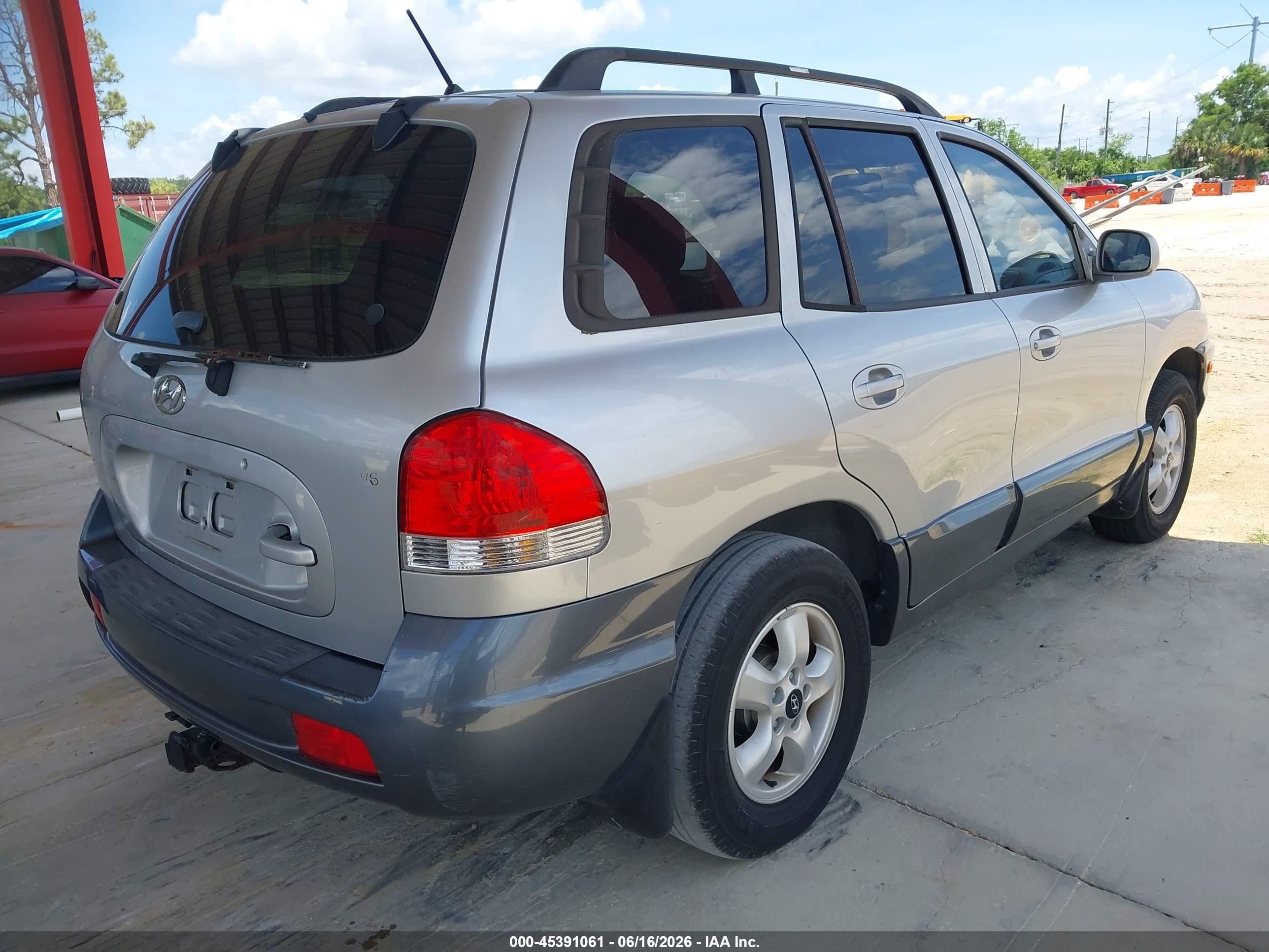 2005 Hyundai Santa Fe Gls Серебряный vin: KM8SC13DX5U937714