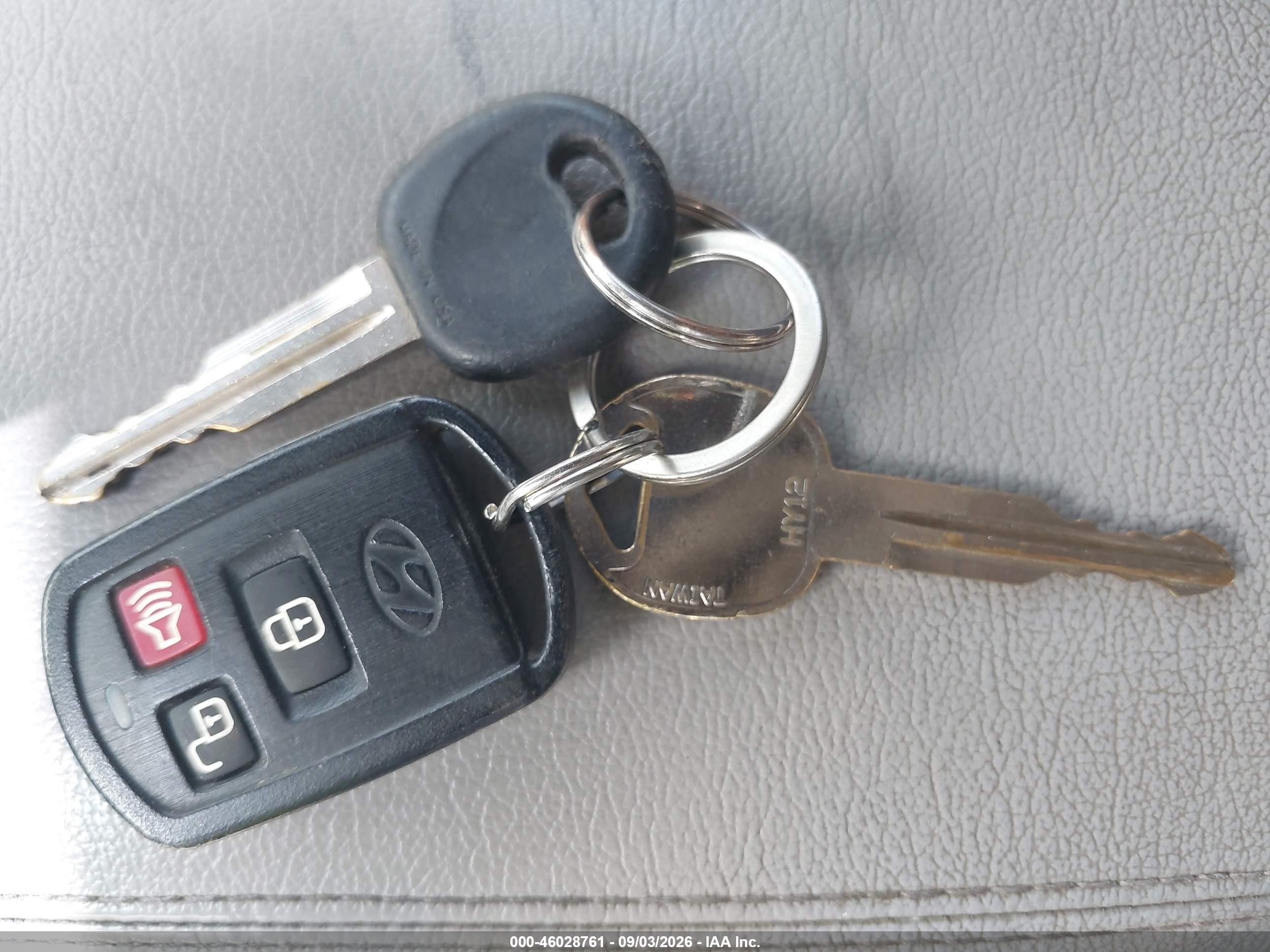 2005 Hyundai Santa Fe Gls/lx Silver vin: KM8SC13E15U941630