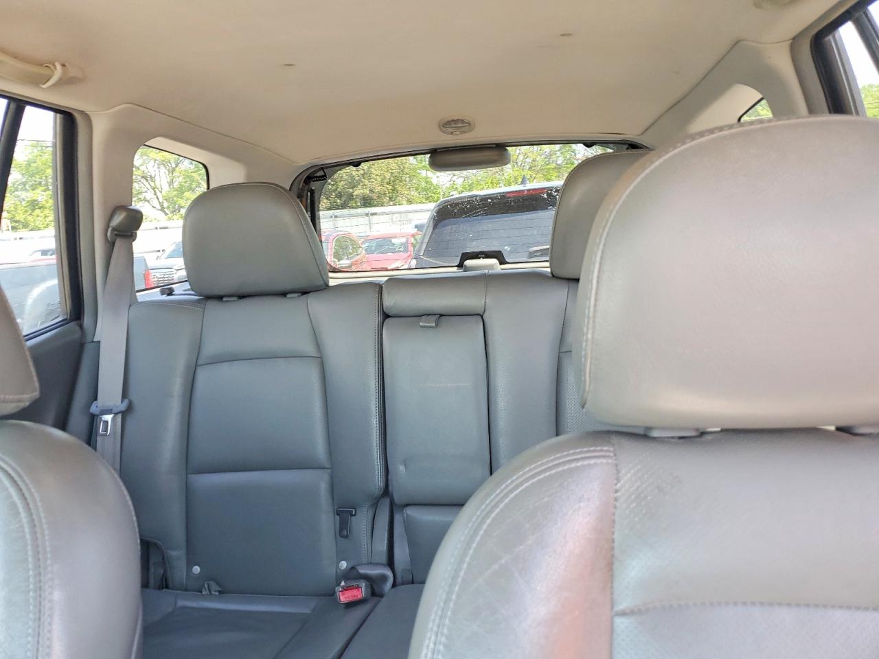 2004 Hyundai Santa Fe Gls Silver vin: KM8SC13E64U827718