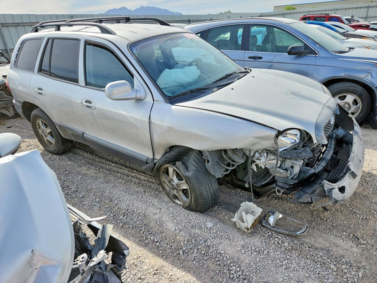 2004 Hyundai Santa Fe G Silver vin: KM8SC13E84U708083