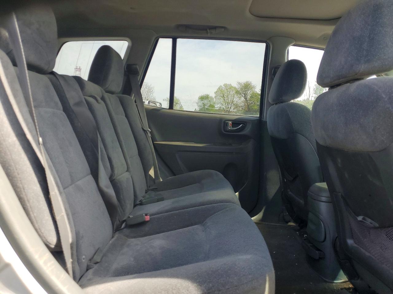 2003 Hyundai Santa Fe Silver vin: KM8SC73D03U410314