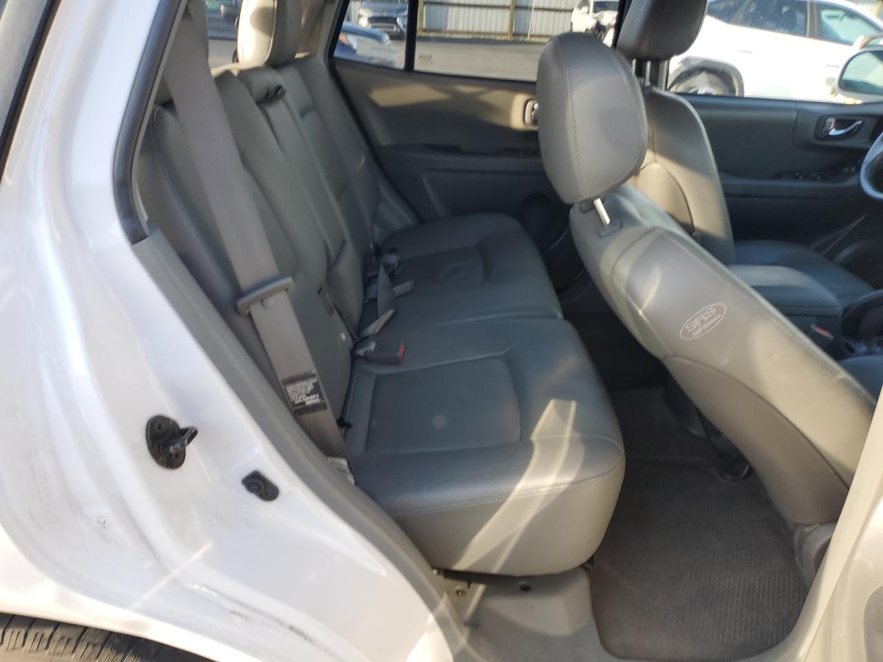 2003 Hyundai Santa Fe Gls White vin: KM8SC73D43U423261