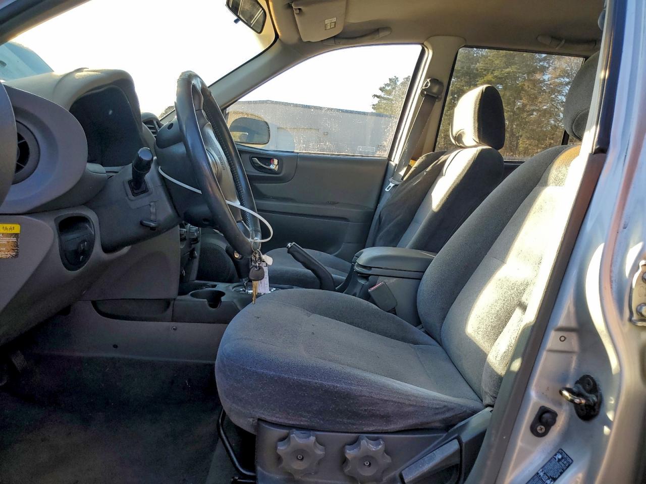 2004 Hyundai Santa Fe Gls Silver vin: KM8SC73D54U632820