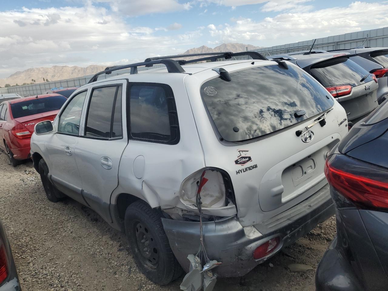2002 Hyundai Santa Fe Gls White vin: KM8SC73D92U175975