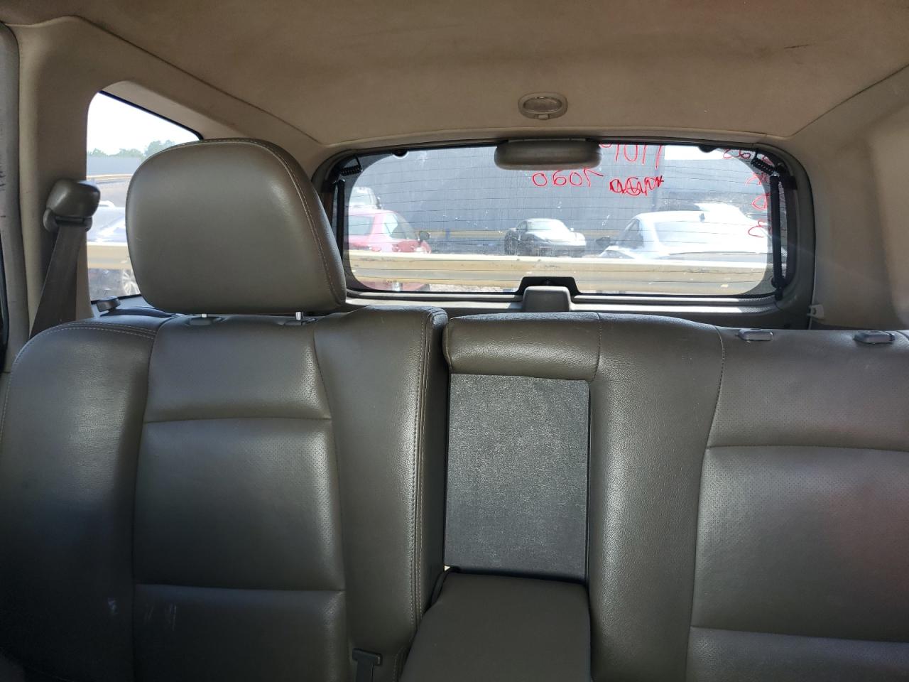 2004 Hyundai Santa Fe Gls White vin: KM8SC73E14U787020