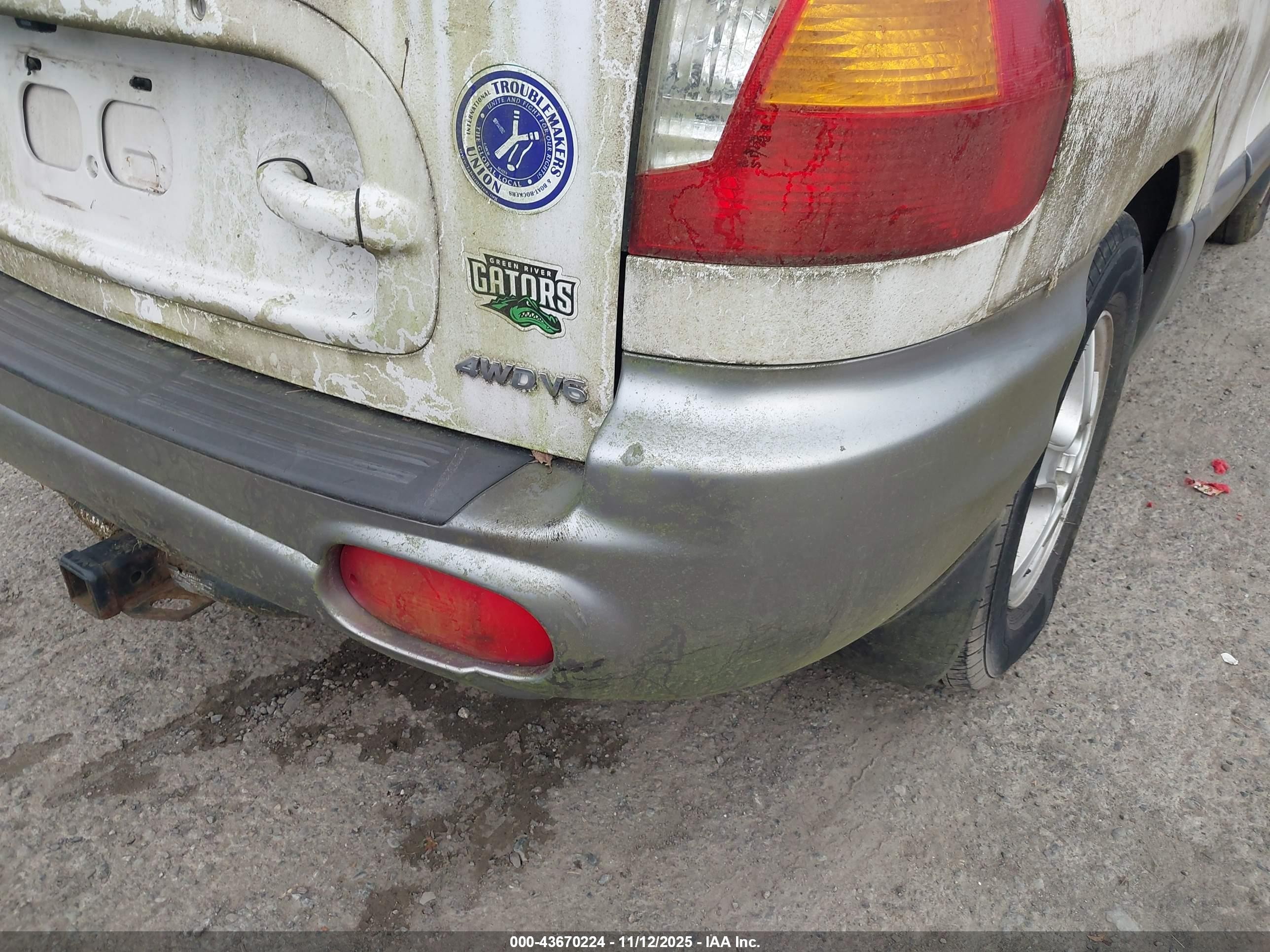 2001 Hyundai Santa Fe 2.7l V6 Gls/2.7l V6 Lx White vin: KM8SC83D11U008062