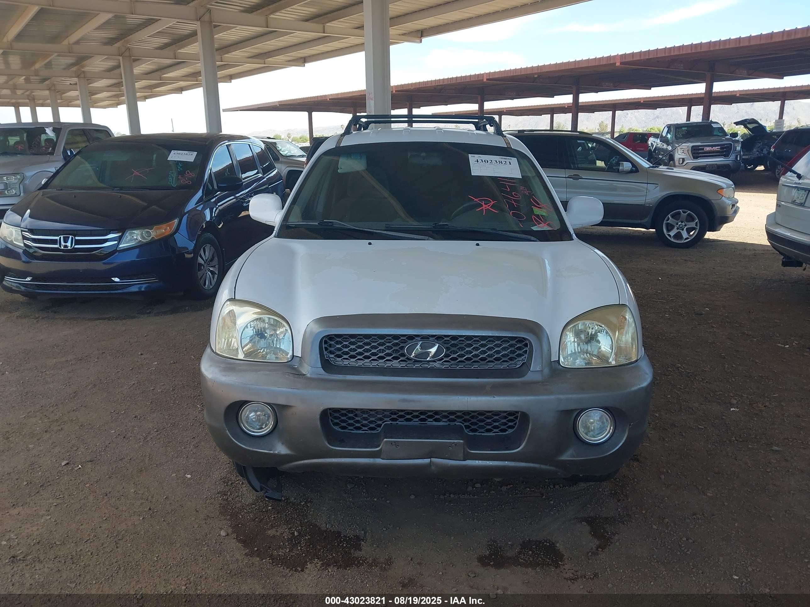 2001 Hyundai Santa Fe   White vin: KM8SC83D21U076418