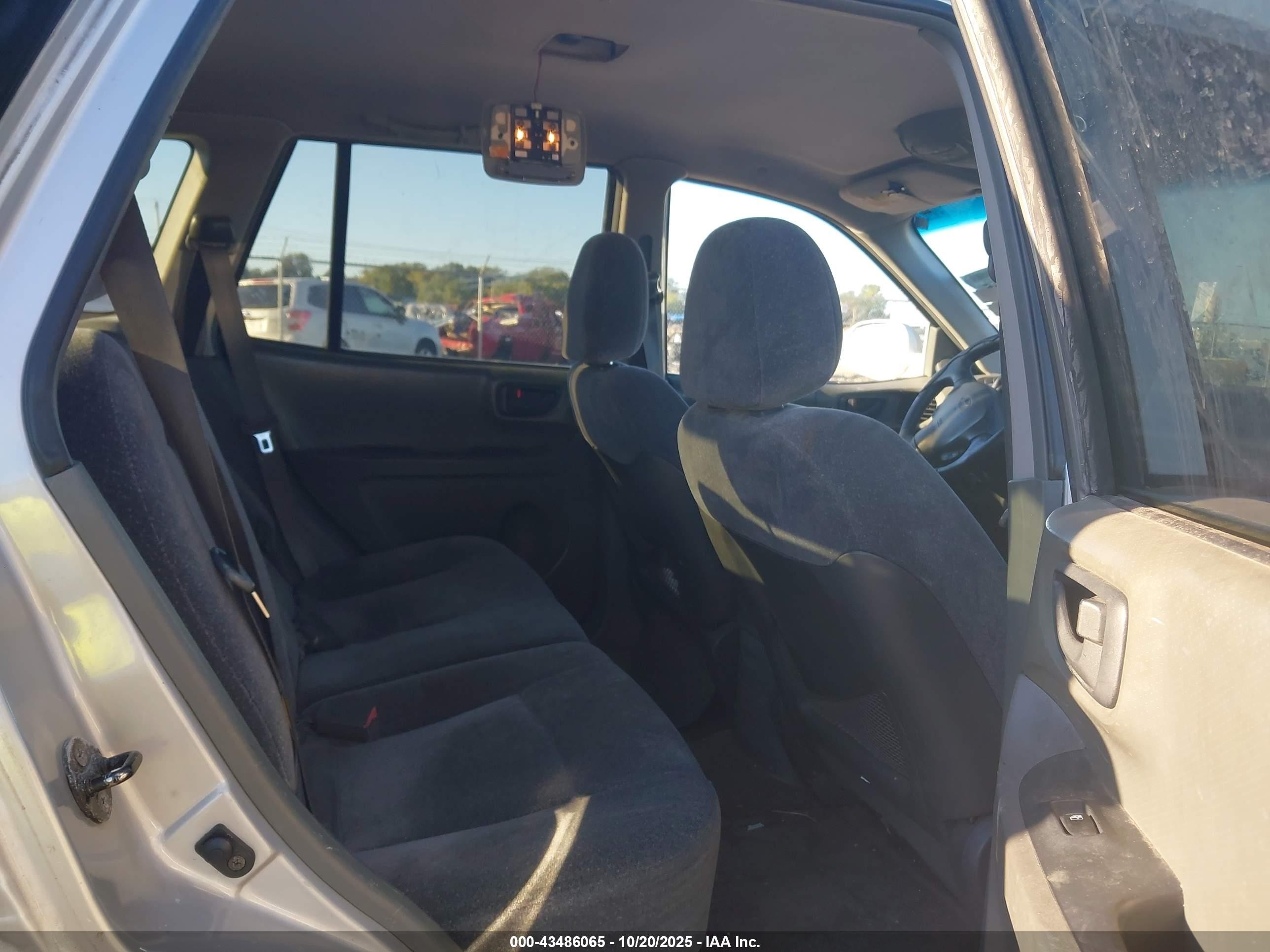 2001 Hyundai Santa Fe 2.7l V6 Gls/2.7l V6 Lx Silver vin: KM8SC83D41U129376