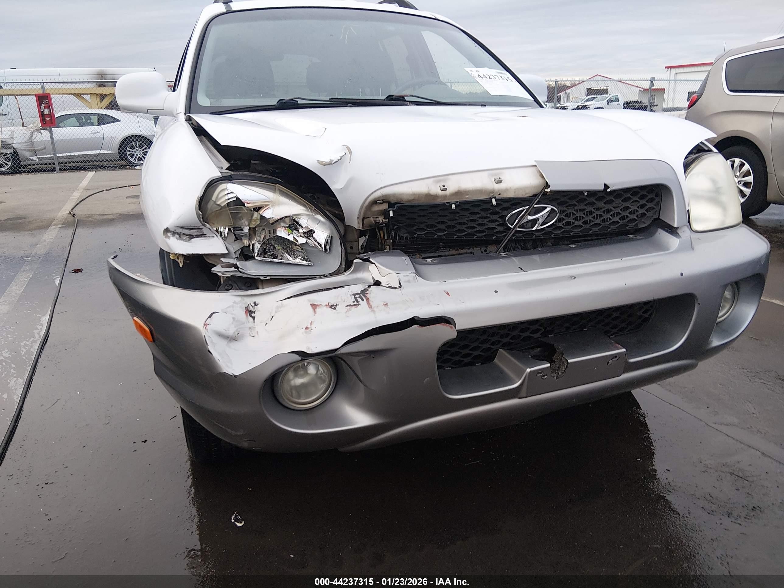 2001 Hyundai Santa Fe 2.7l V6 Gls/2.7l V6 Lx White vin: KM8SC83D81U057405