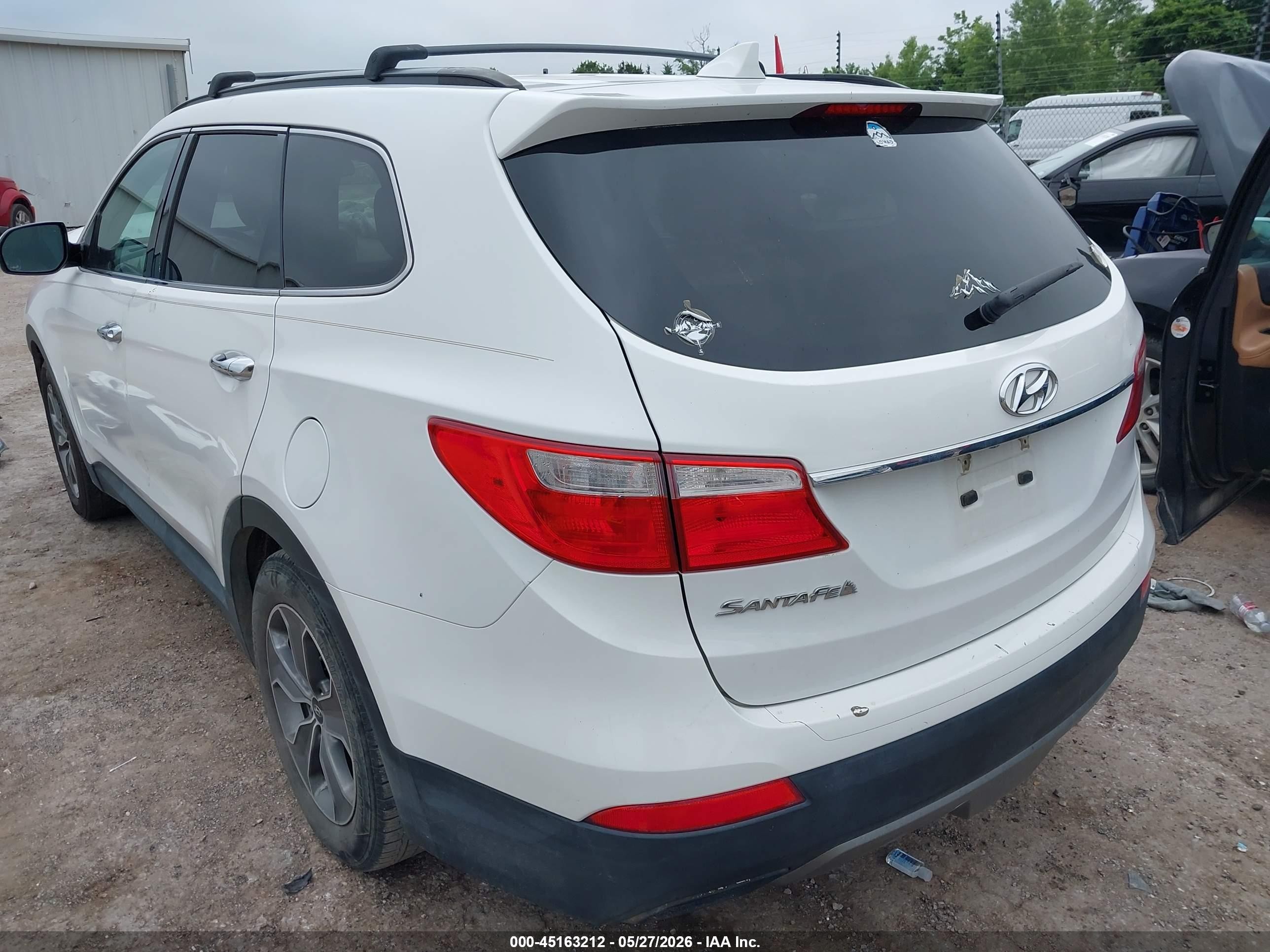 2014 Hyundai Santa Fe Gls White vin: KM8SM4HF2EU056479