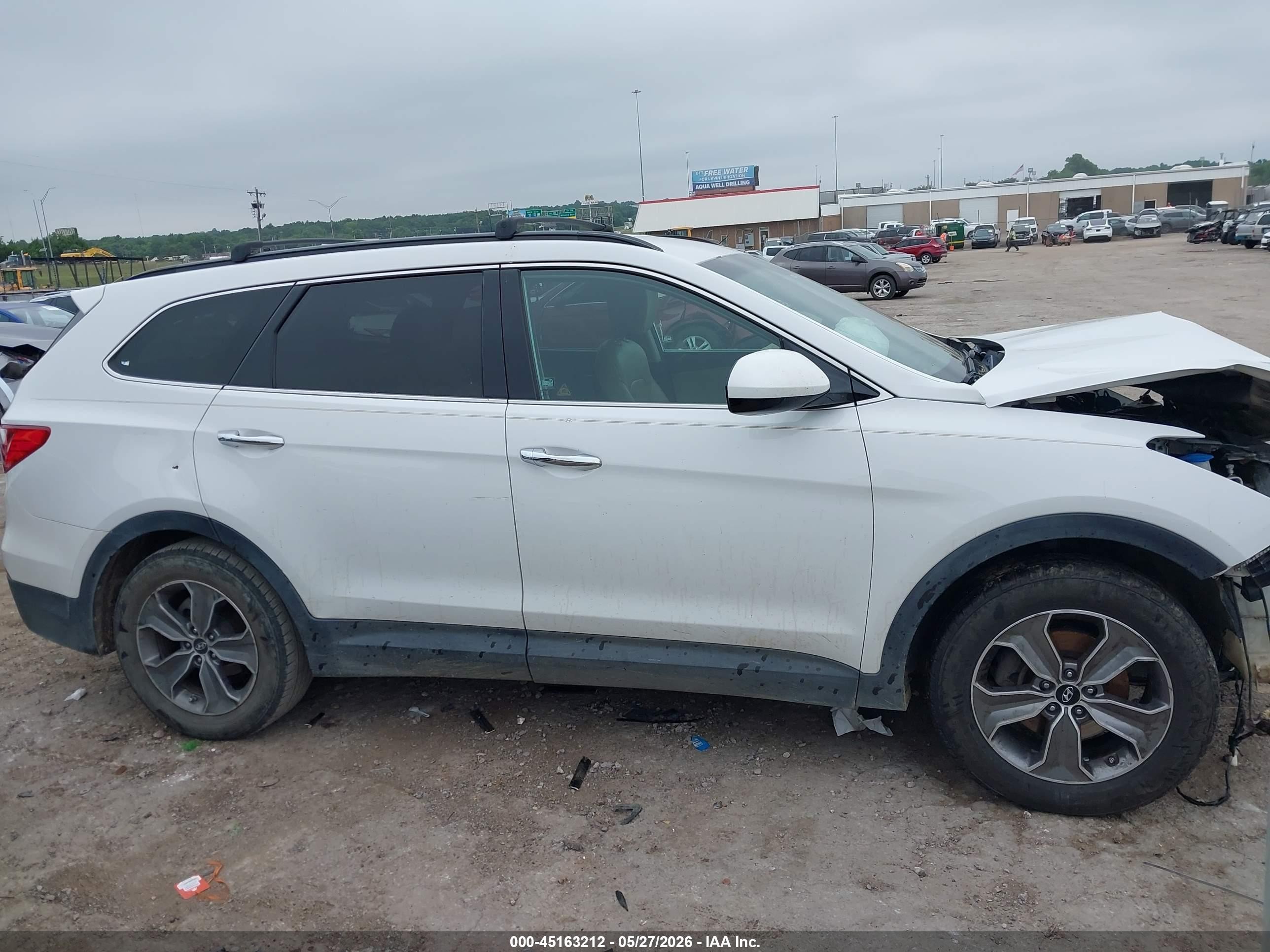 2014 Hyundai Santa Fe Gls White vin: KM8SM4HF2EU056479