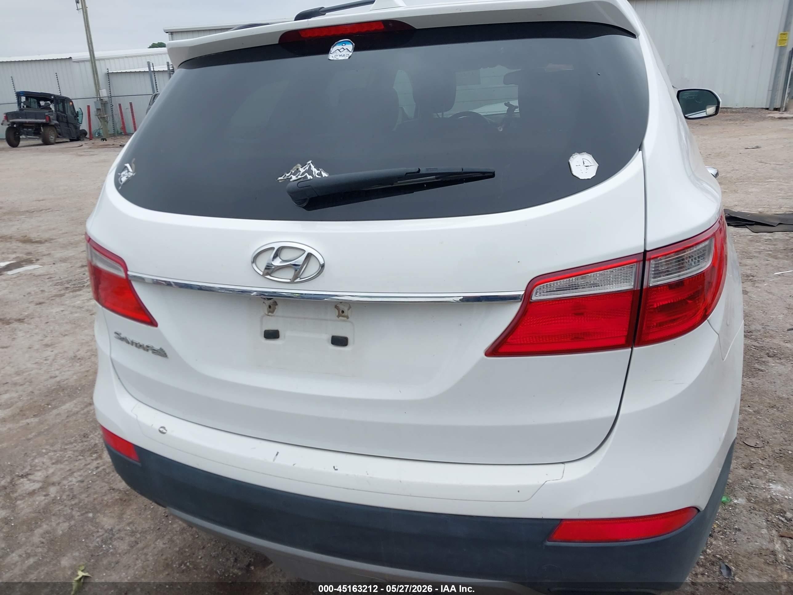 2014 Hyundai Santa Fe Gls White vin: KM8SM4HF2EU056479