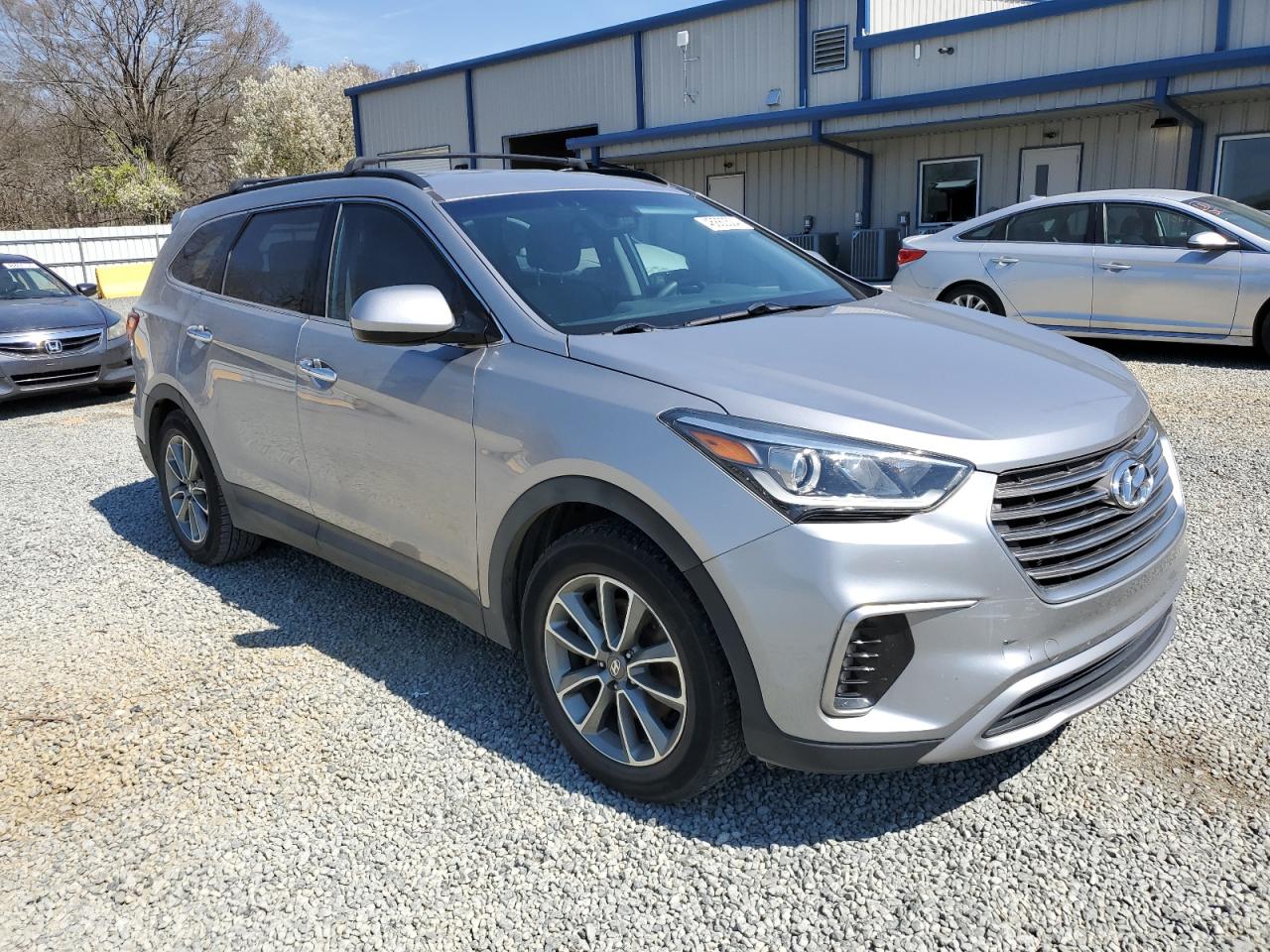 2017 Hyundai Santa Fe Se Silver vin: KM8SM4HF2HU233987