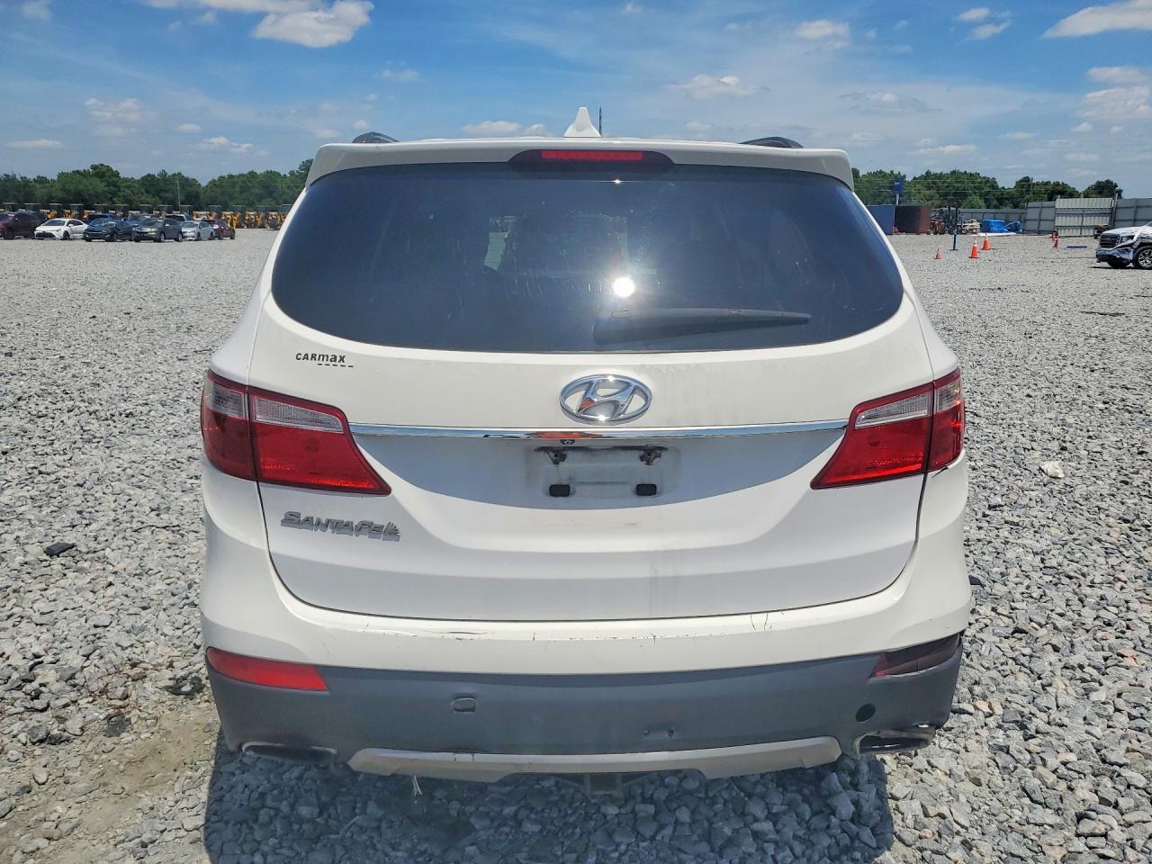 2015 Hyundai Santa Fe Gls White vin: KM8SM4HF3FU108364