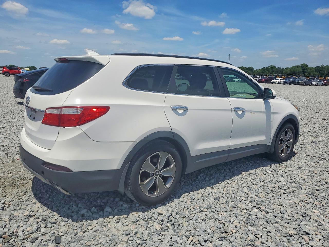 2015 Hyundai Santa Fe Gls White vin: KM8SM4HF3FU108364