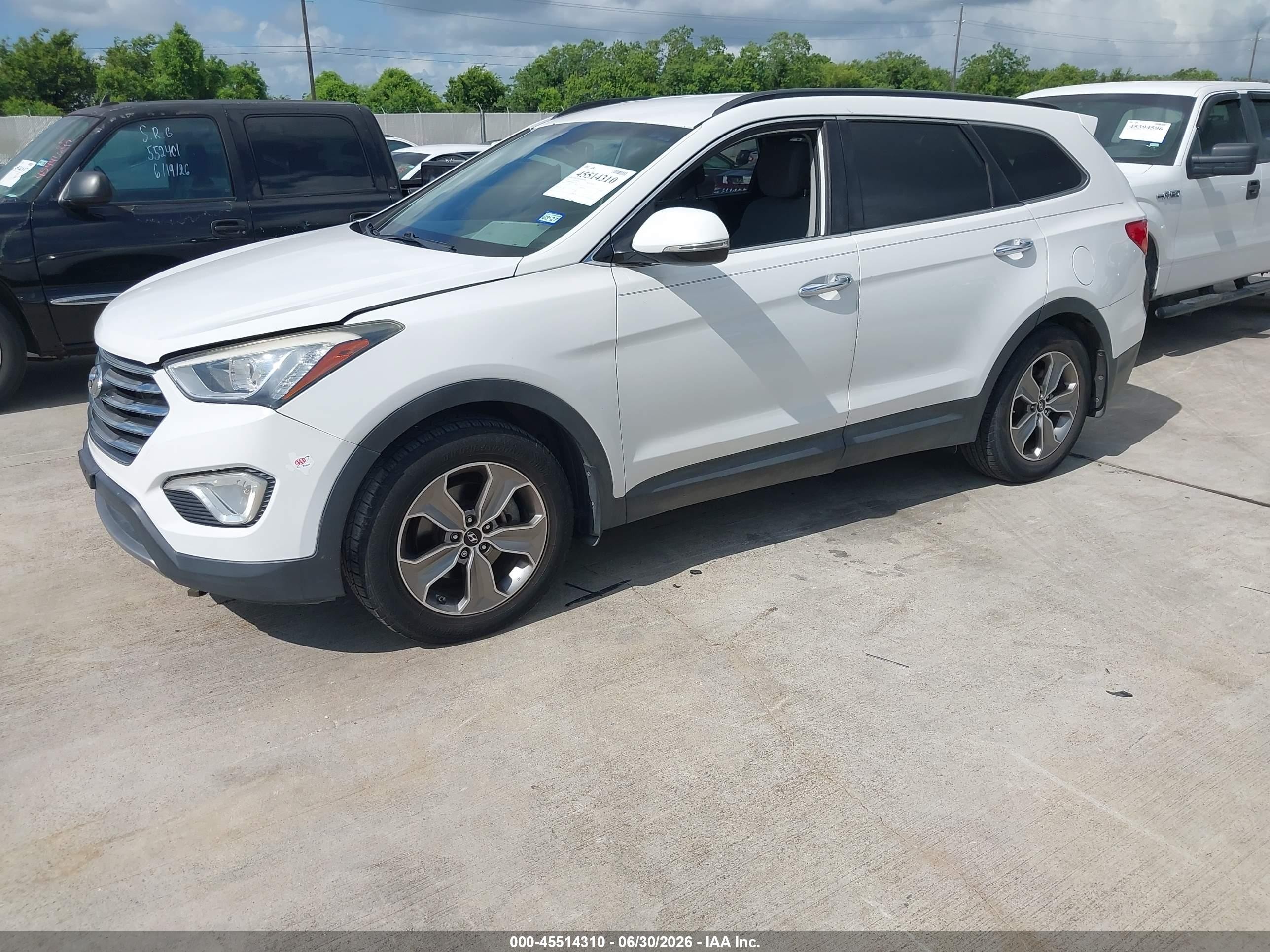 2015 Hyundai Santa Fe Gls White vin: KM8SM4HF4FU113010