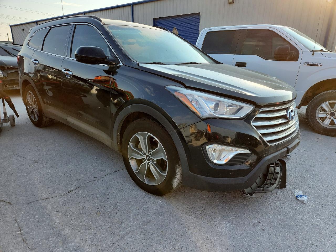 2016 Hyundai Santa Fe Black vin: KM8SM4HF4GU148714