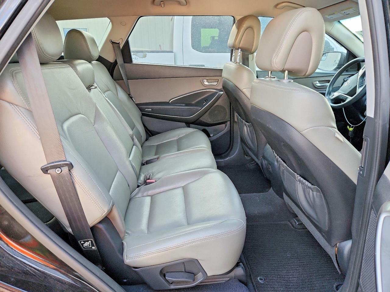 2016 Hyundai Santa Fe Black vin: KM8SM4HF4GU148714