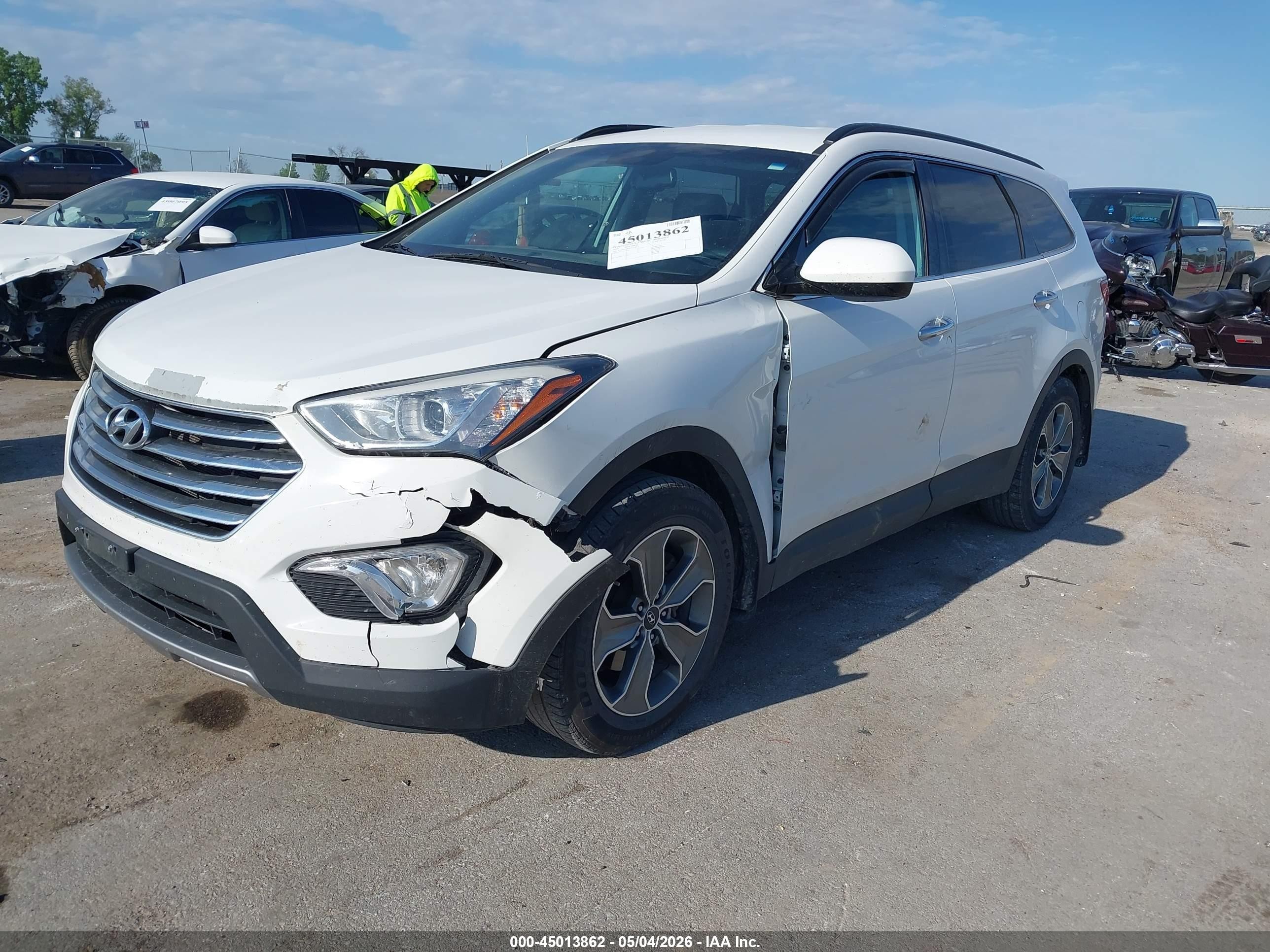 2016 Hyundai Santa Fe Se White vin: KM8SM4HF4GU155713