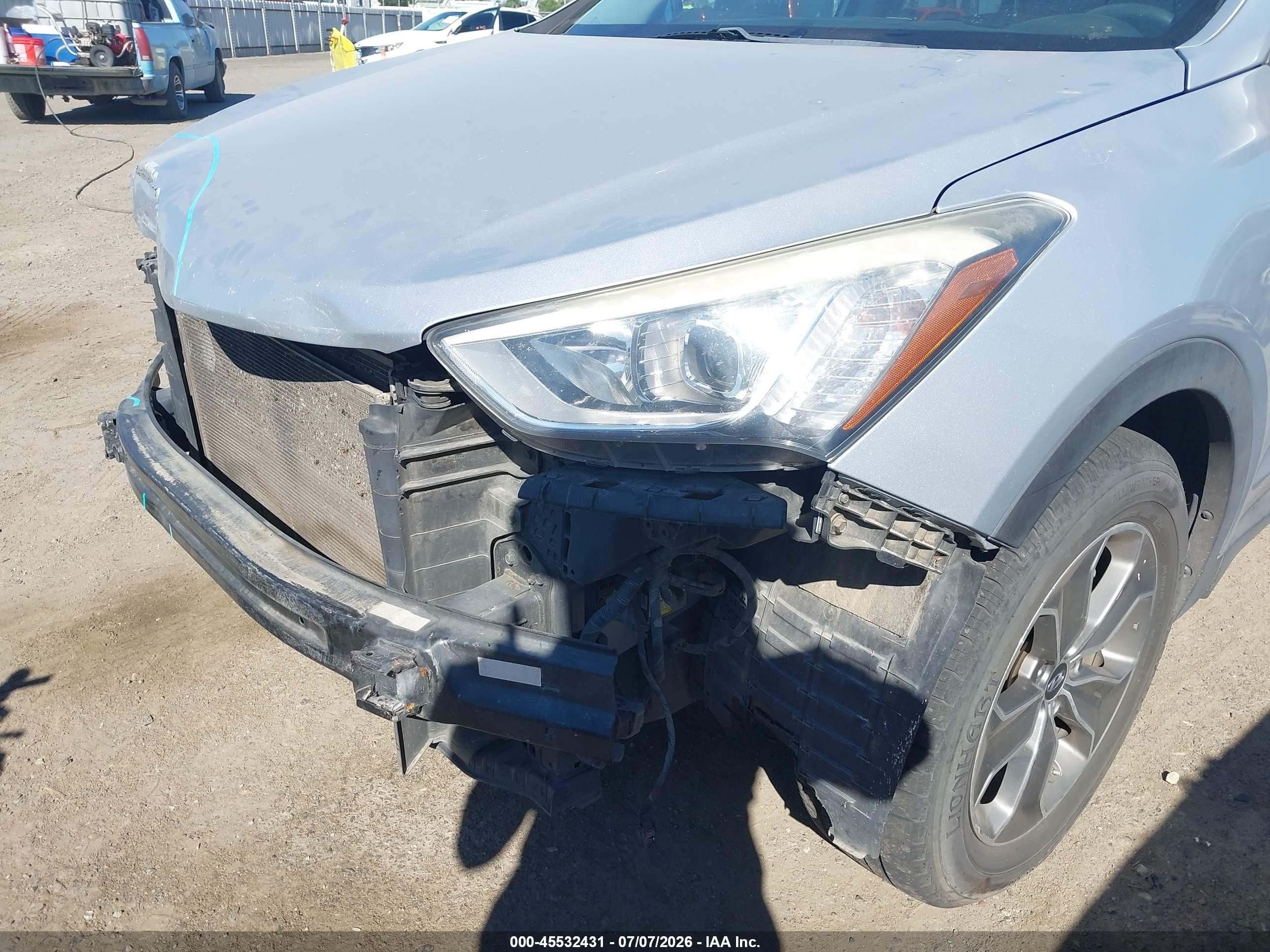 2014 Hyundai Santa Fe Gls Silver vin: KM8SM4HF5EU037344