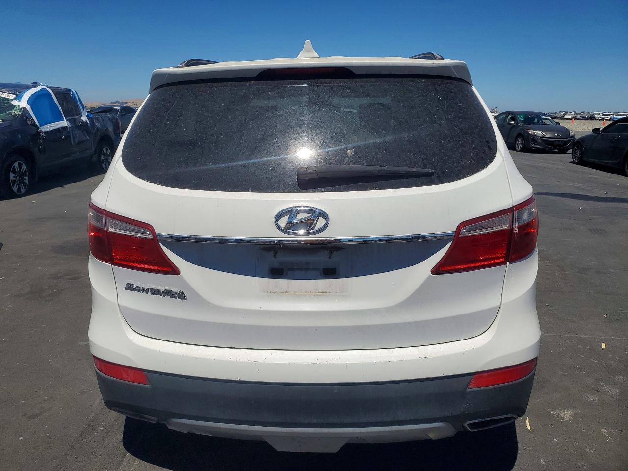 2014 Hyundai Santa Fe Gls White vin: KM8SM4HF5EU080257