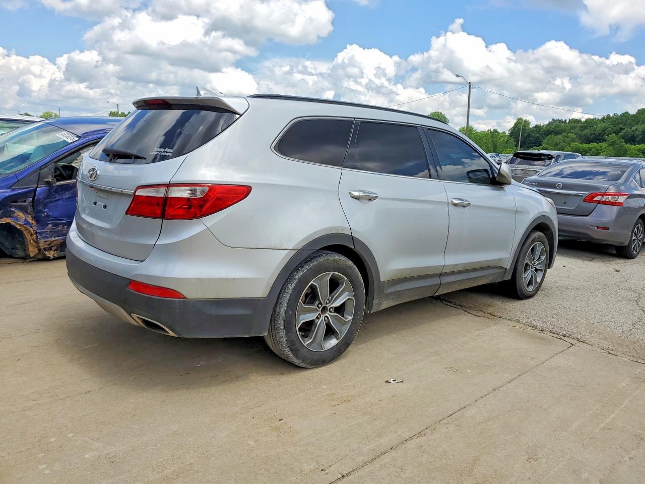 2016 Hyundai Santa Fe Se Серебряный vin: KM8SM4HF5GU143781