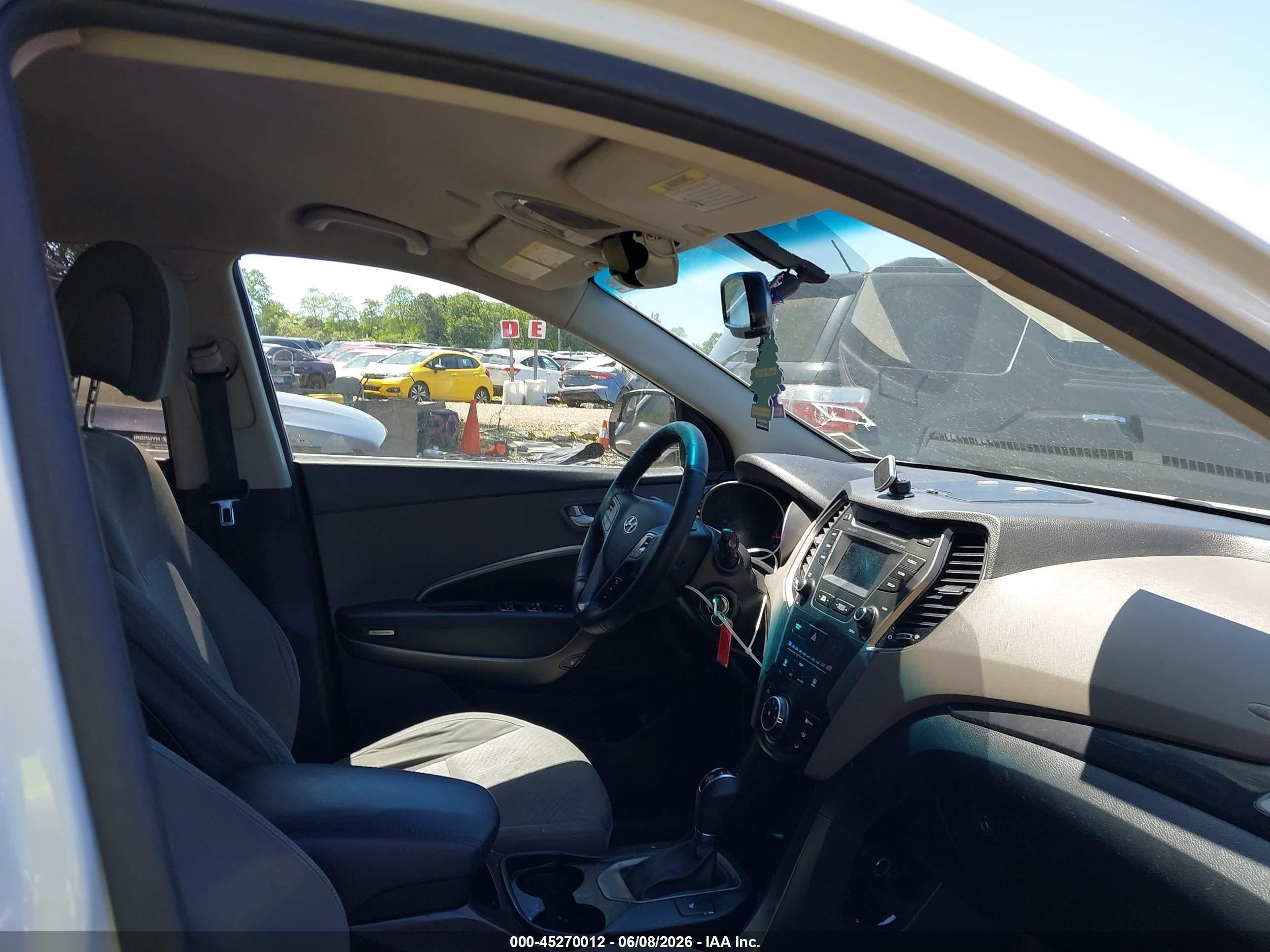 2016 Hyundai Santa Fe Se Белый vin: KM8SM4HF6GU153557