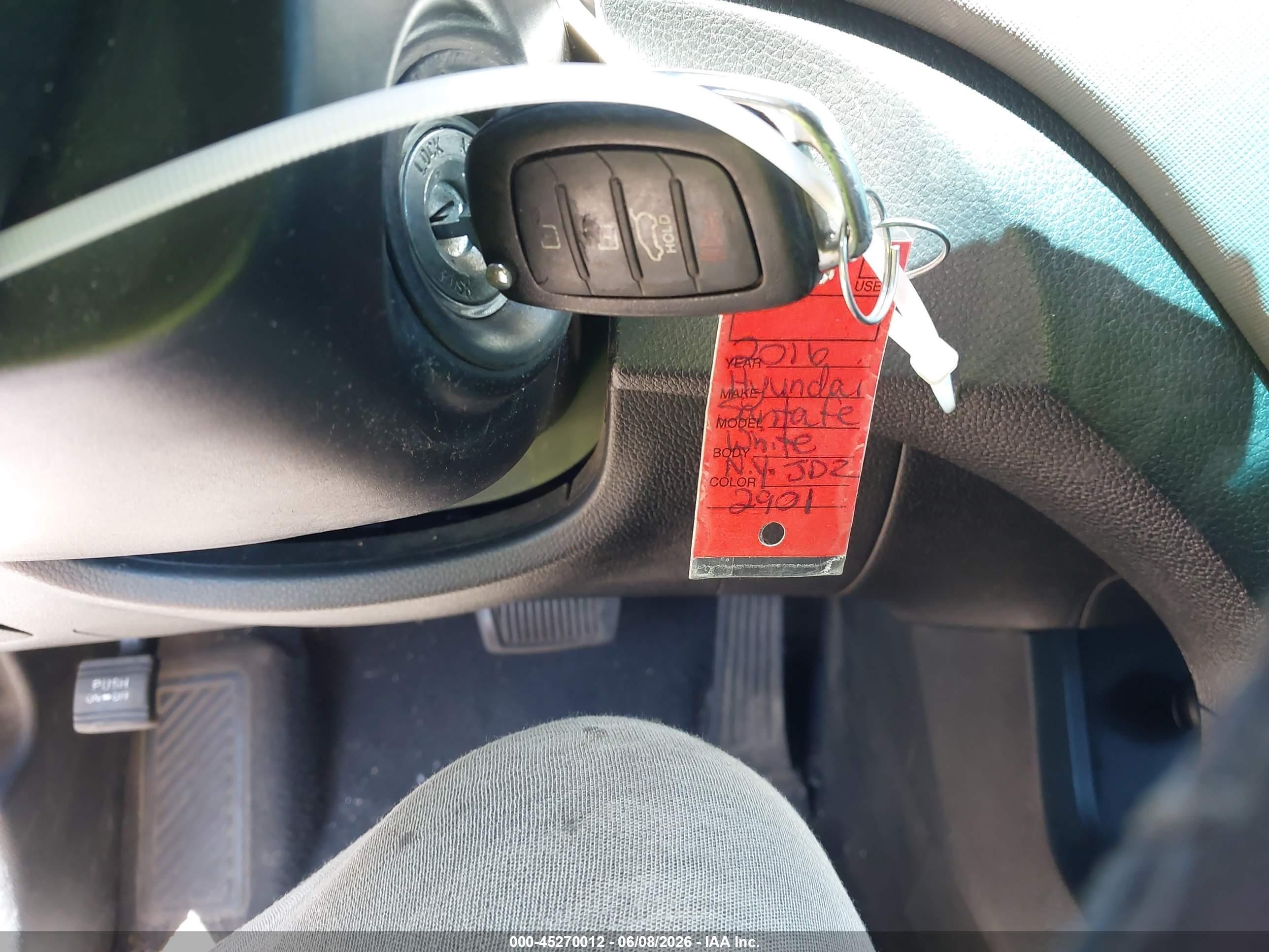 2016 Hyundai Santa Fe Se Белый vin: KM8SM4HF6GU153557