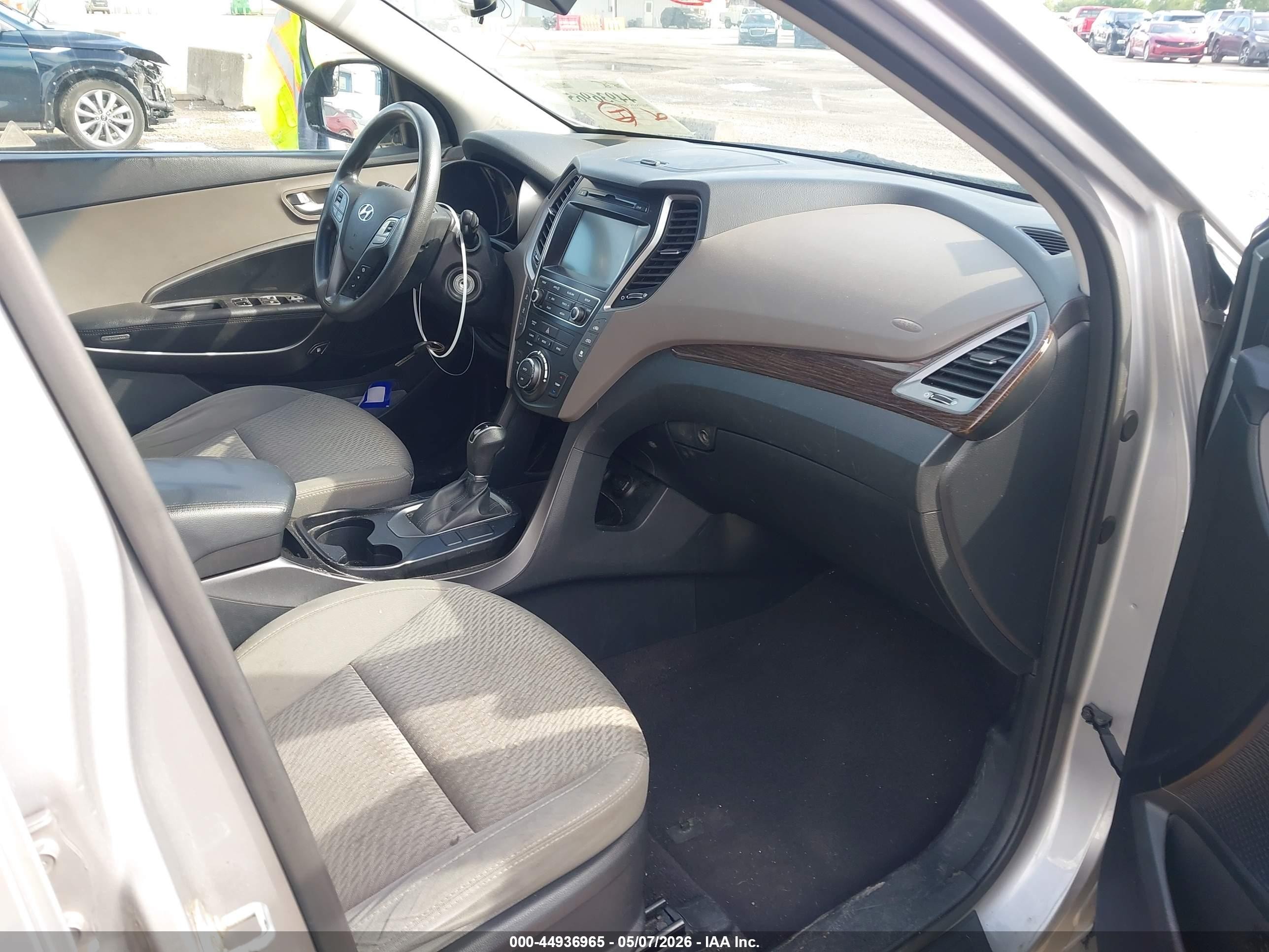 2017 Hyundai Santa Fe Se Gray vin: KM8SM4HF6HU185796