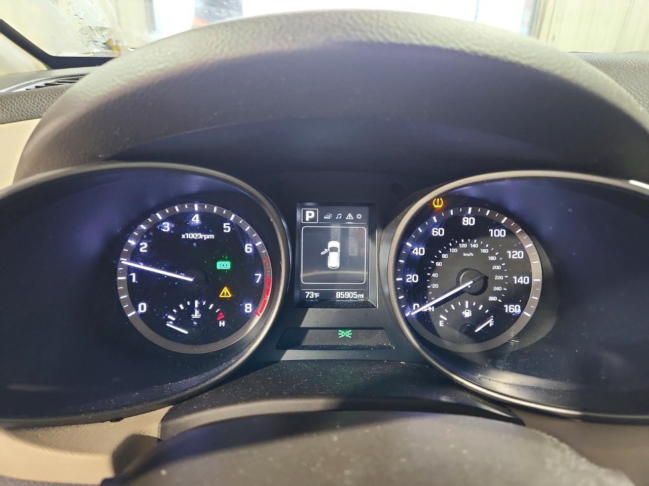 2018 Hyundai Santa Fe Se Red vin: KM8SM4HF6JU276914