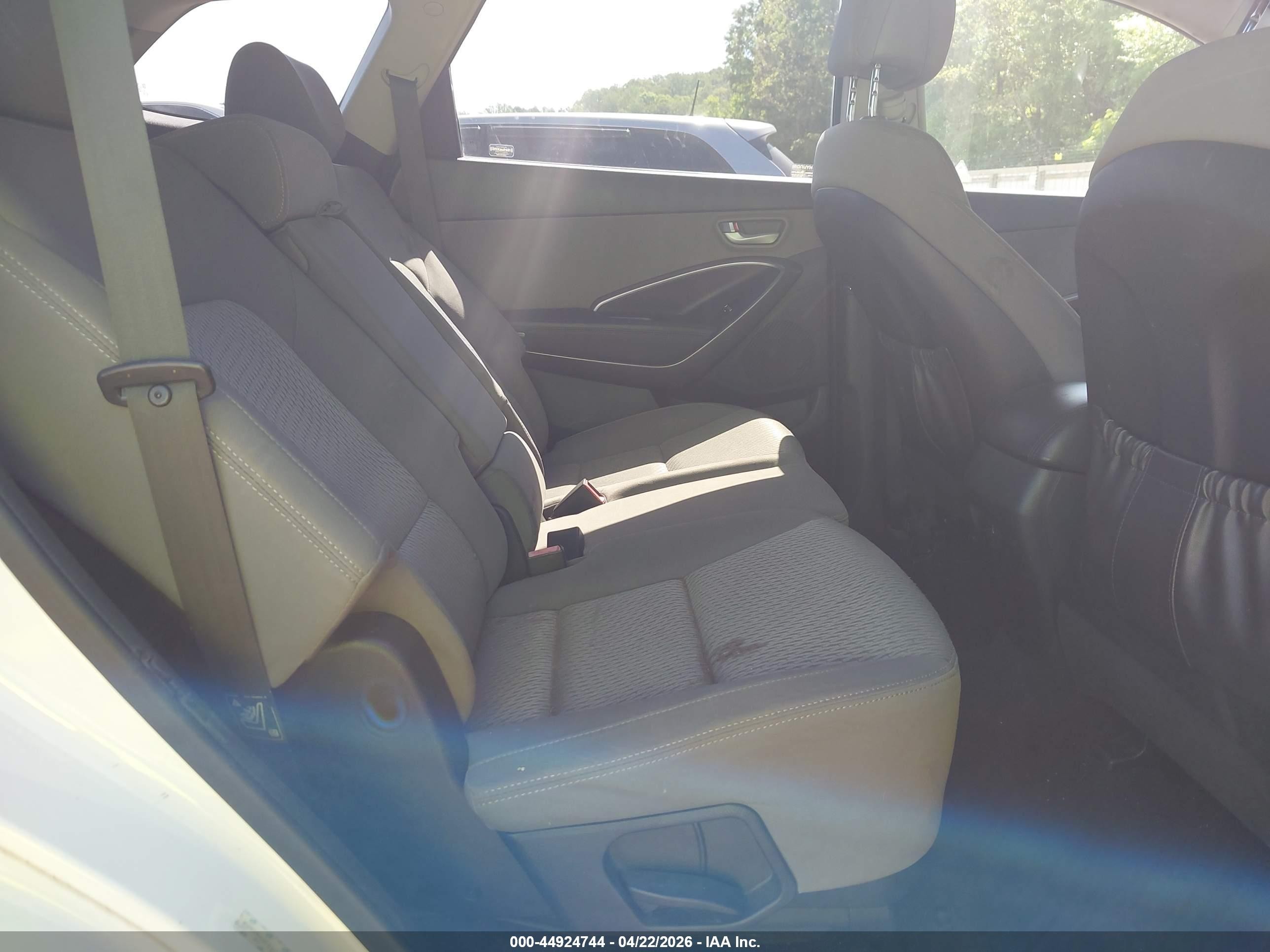 2015 Hyundai Santa Fe Gls White vin: KM8SM4HF8FU089312