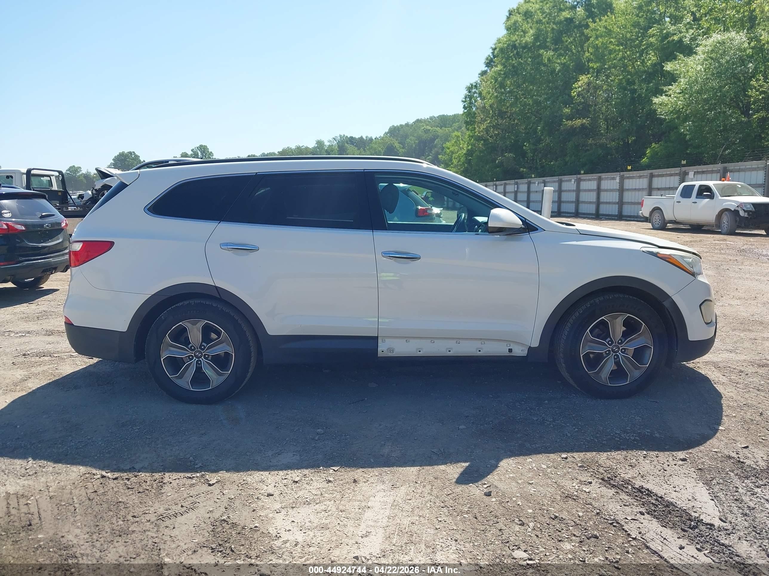 2015 Hyundai Santa Fe Gls White vin: KM8SM4HF8FU089312