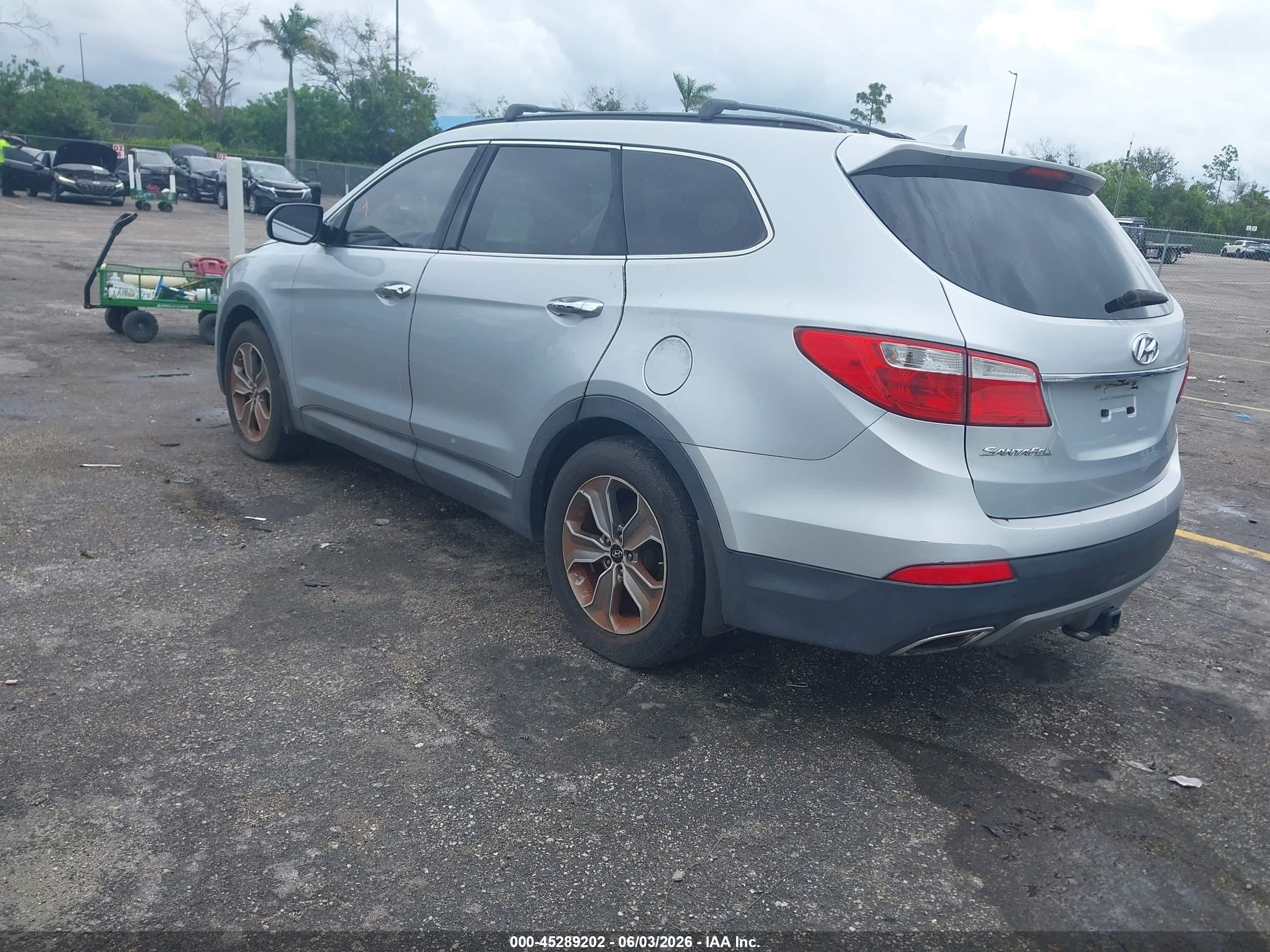 2014 Hyundai Santa Fe Gls Silver vin: KM8SM4HFXEU087804