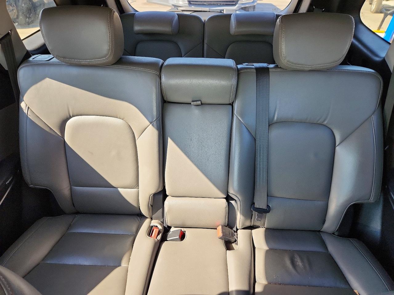 2015 Hyundai Santa Fe Gls White vin: KM8SMDHF0FU103302