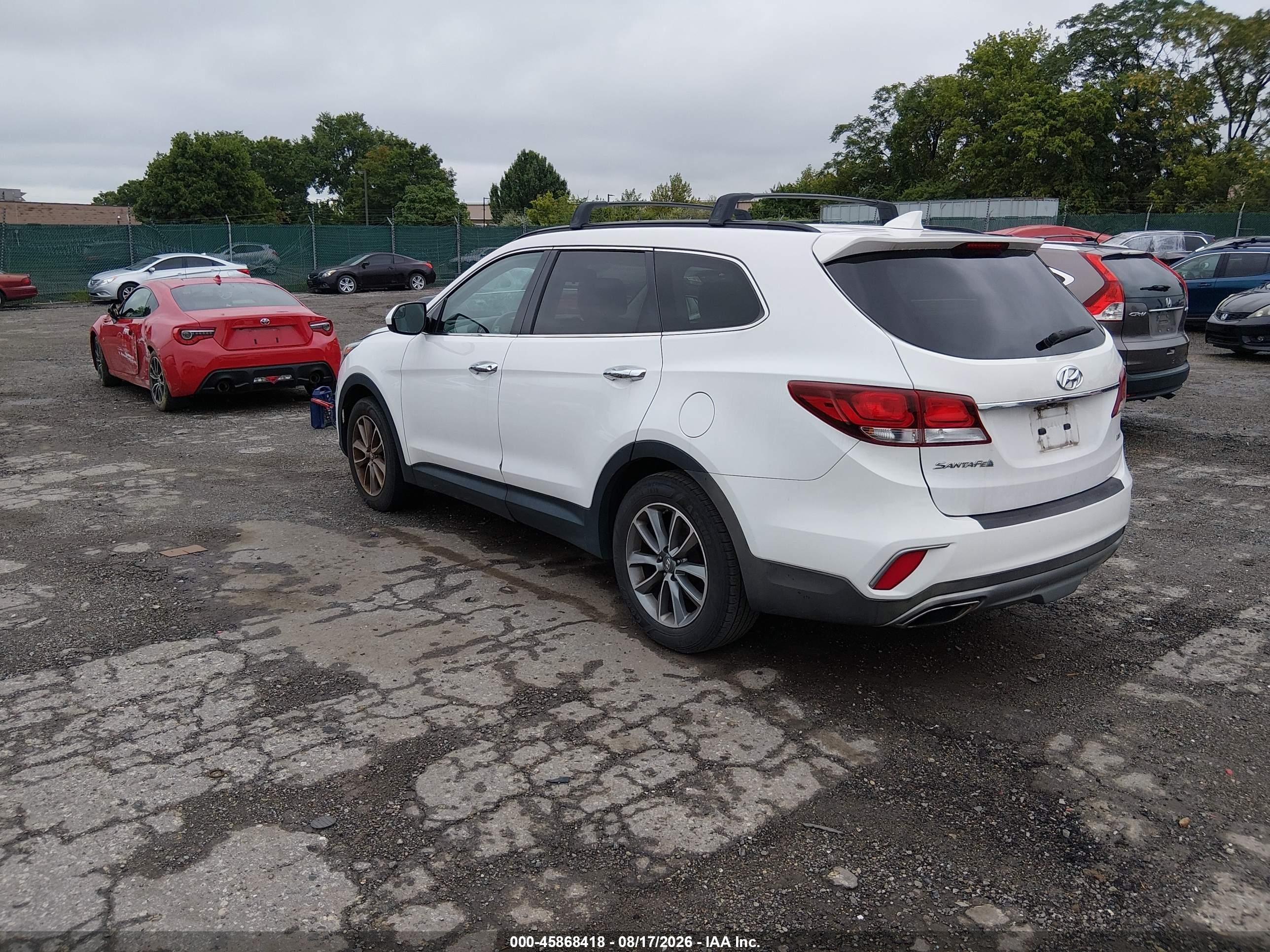 2017 Hyundai Santa Fe Se White vin: KM8SMDHF0HU224057