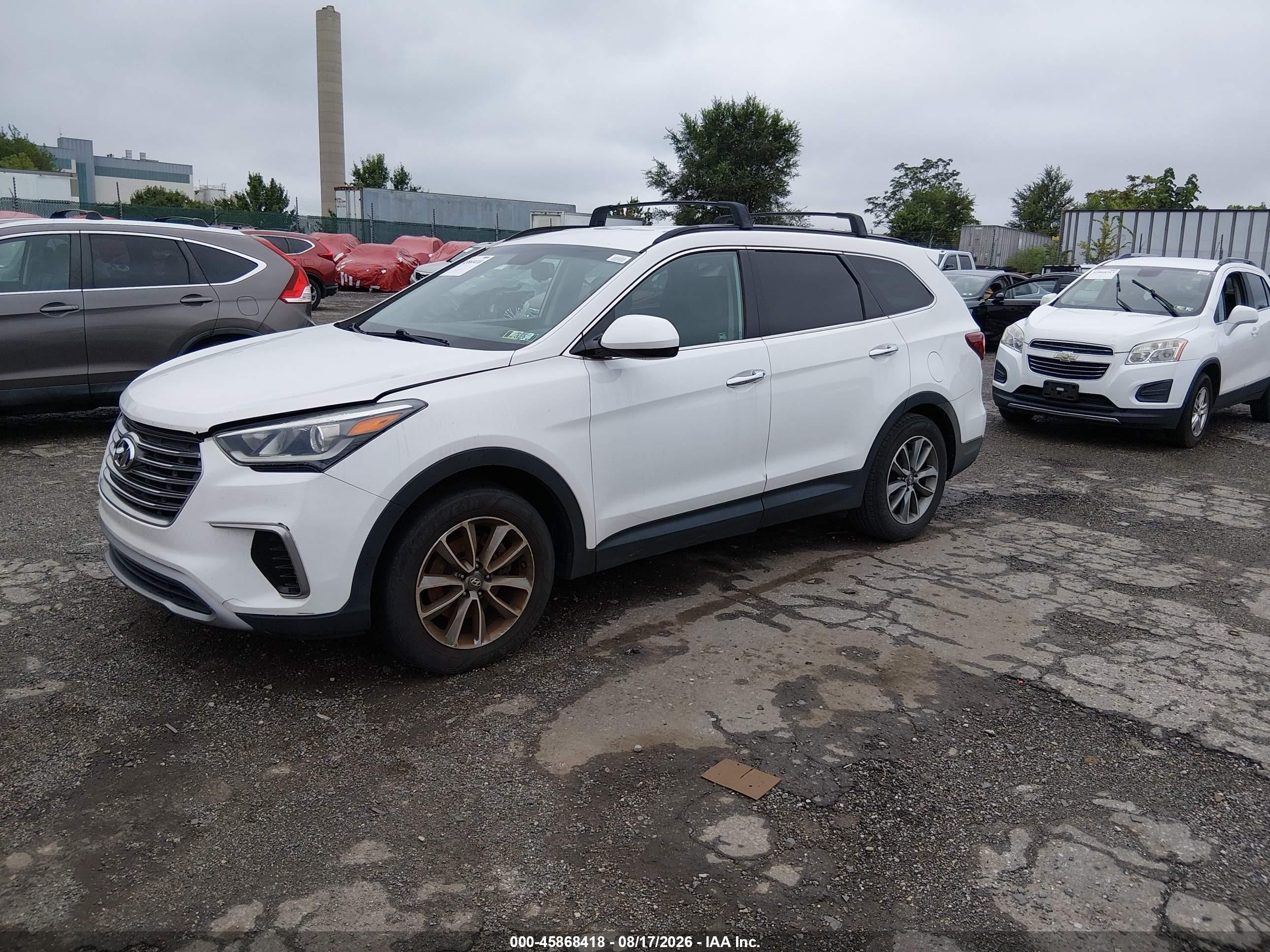 2017 Hyundai Santa Fe Se White vin: KM8SMDHF0HU224057