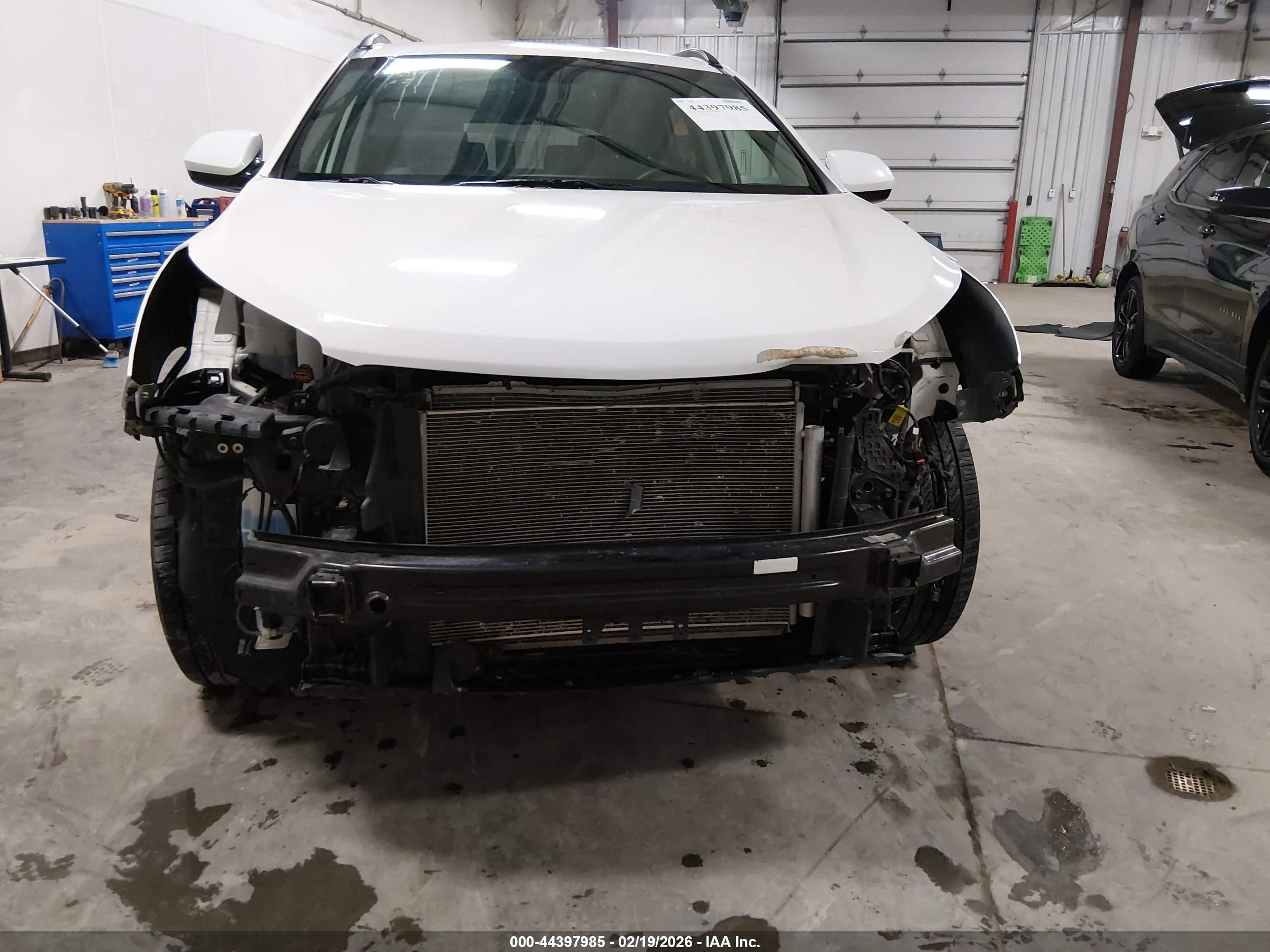 2018 Hyundai Santa Fe Se White vin: KM8SMDHF2JU285741