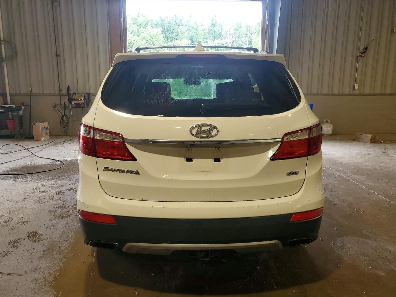 2014 Hyundai Santa Fe Gls White vin: KM8SMDHF3EU063859