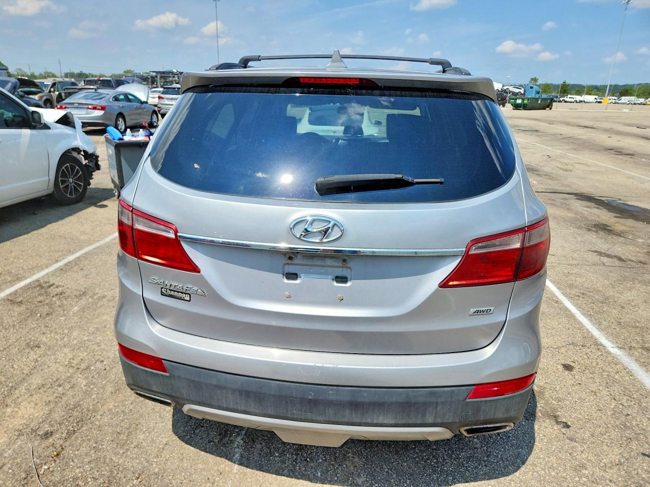 2014 Hyundai Santa Fe Gls Silver vin: KM8SMDHF3EU085750