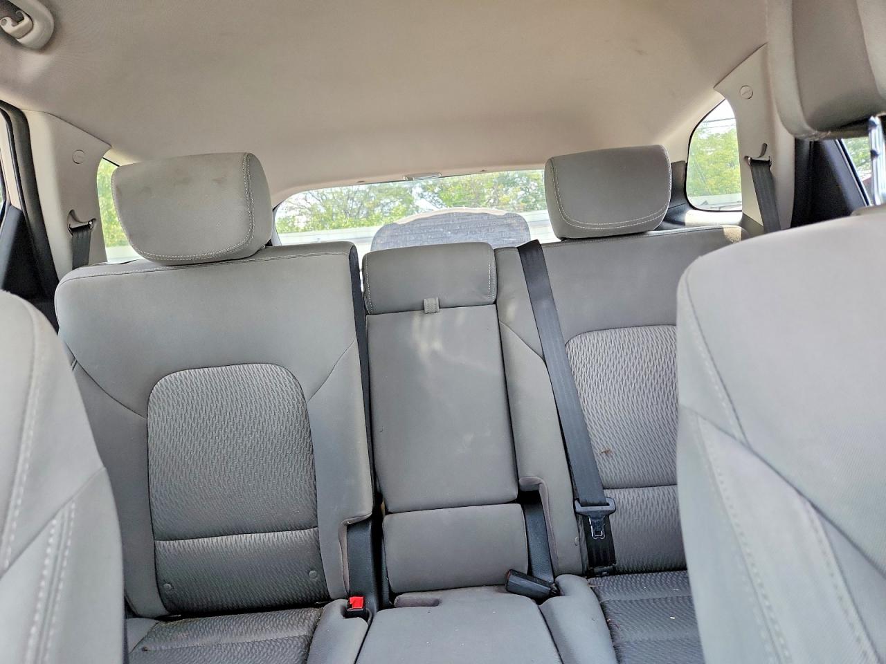 2014 Hyundai Santa Fe Gls Silver vin: KM8SMDHF3EU085750