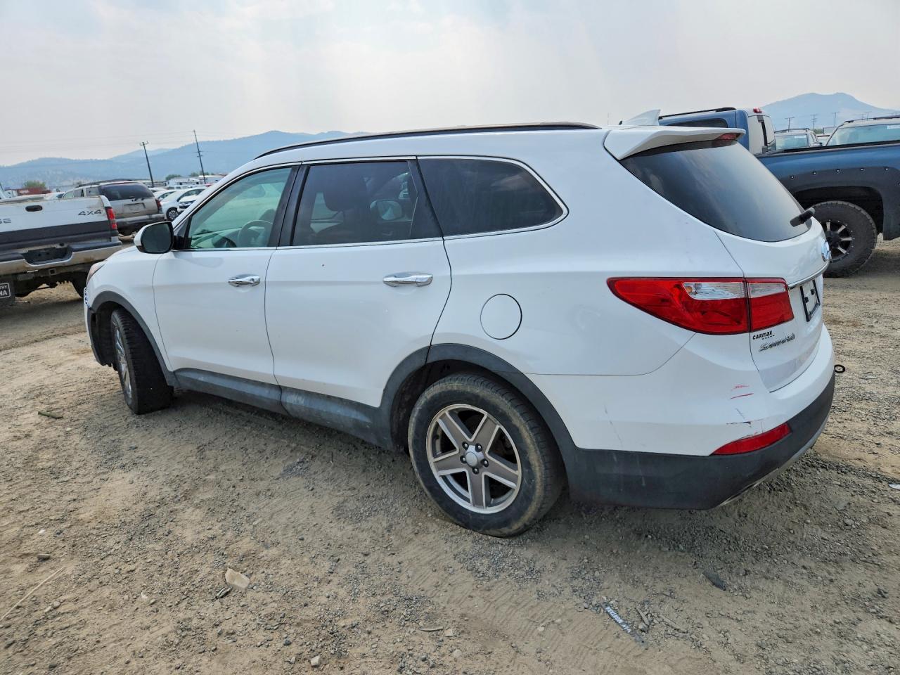 2015 Hyundai Santa Fe Gls White vin: KM8SMDHF3FU089377