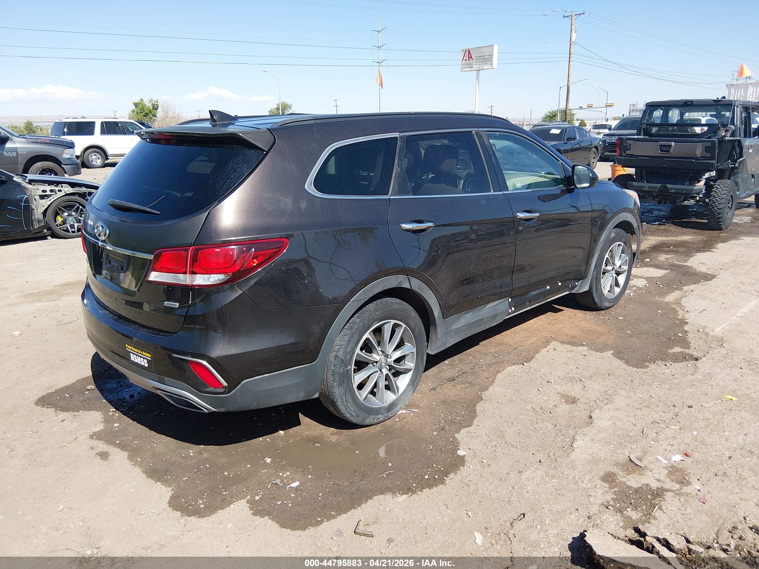 2017 Hyundai Santa Fe Se Черный vin: KM8SMDHF3HU184427