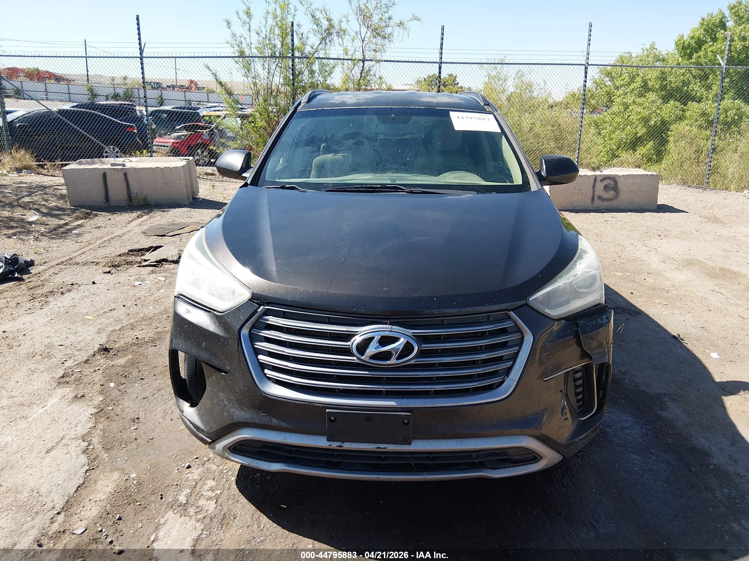 2017 Hyundai Santa Fe Se Черный vin: KM8SMDHF3HU184427