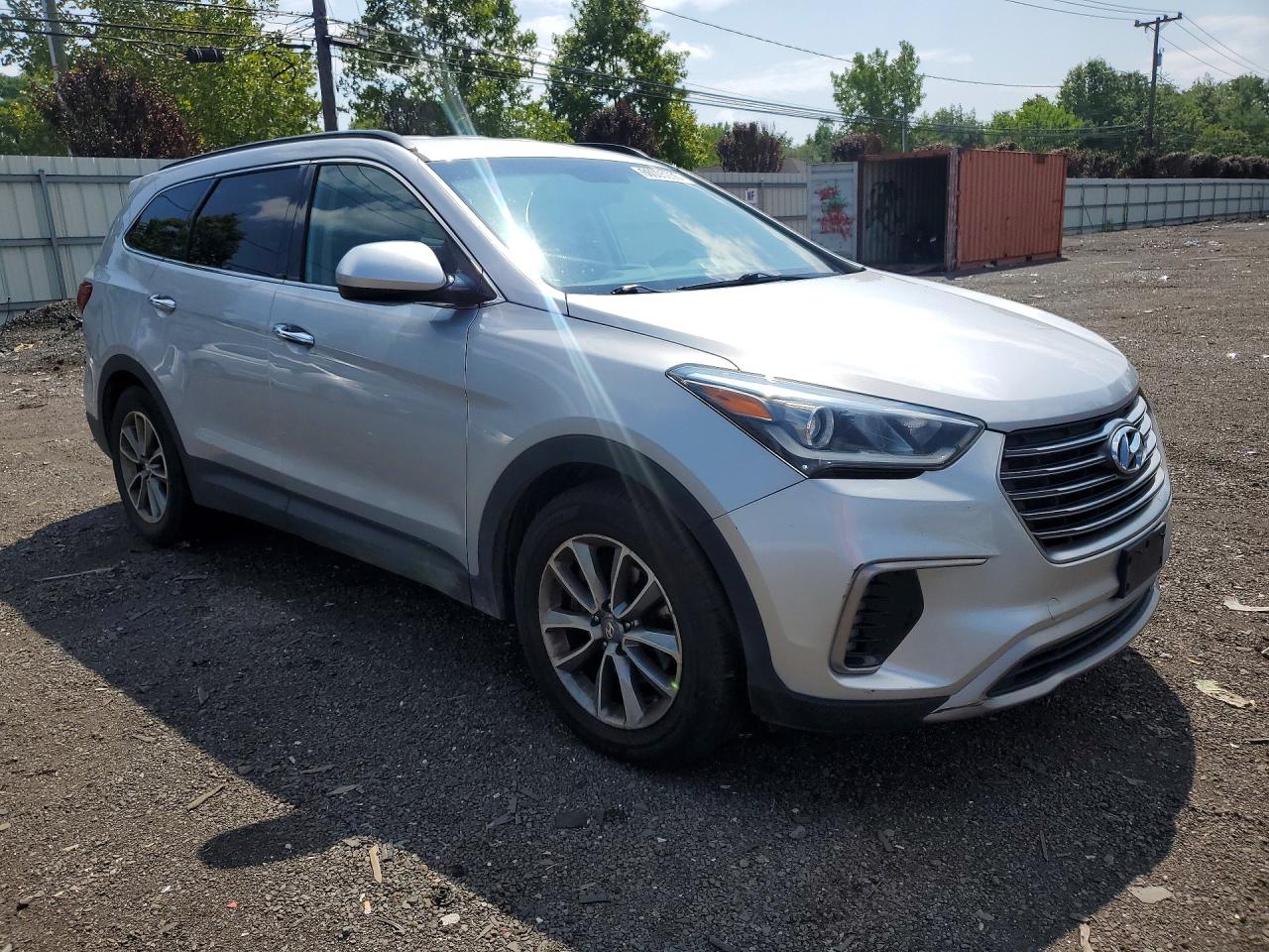 2017 Hyundai Santa Fe Se Silver vin: KM8SMDHF4HU225177